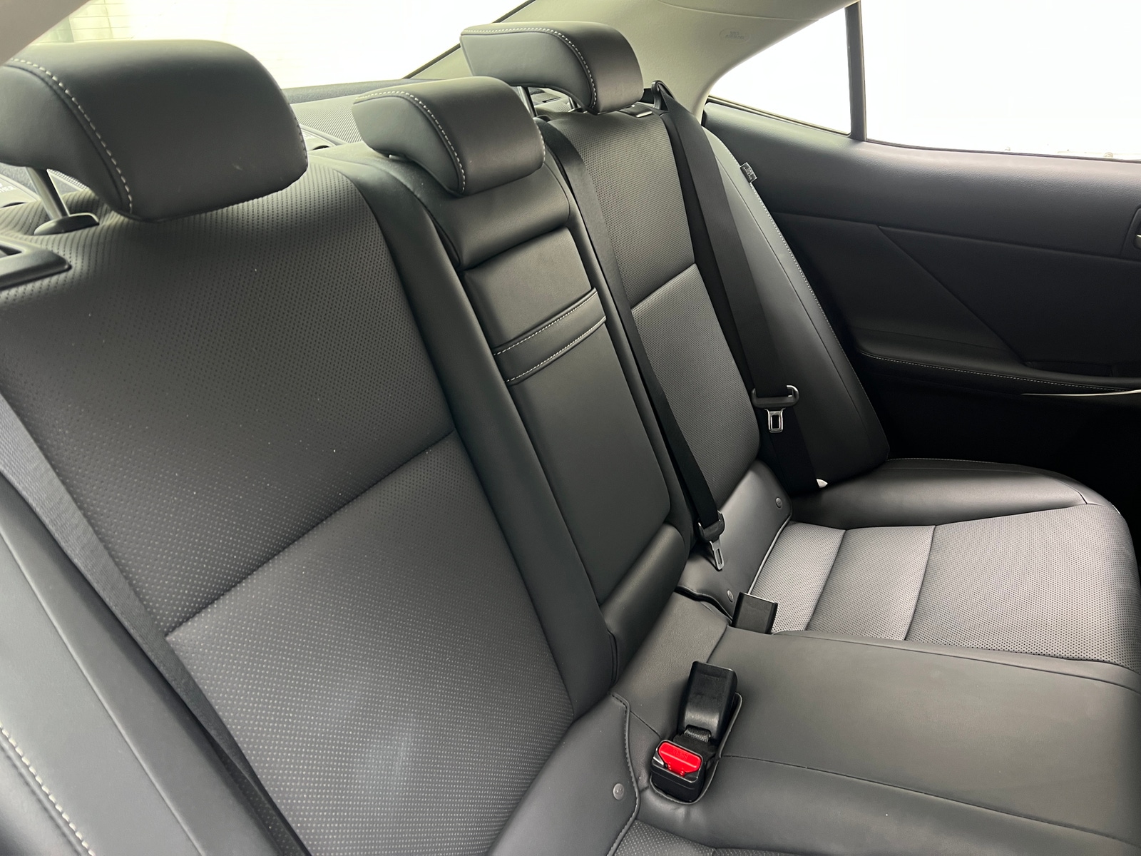 Thumbnail: 2017 Lexus IS - 5