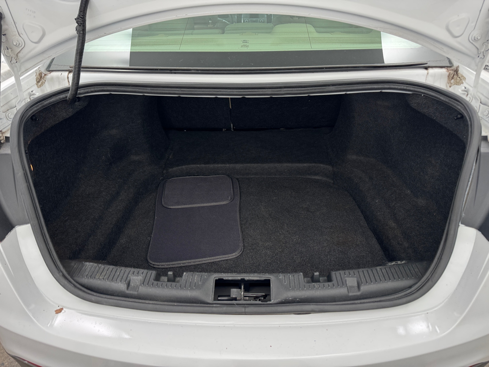 Thumbnail: 2014 Ford Taurus - 7