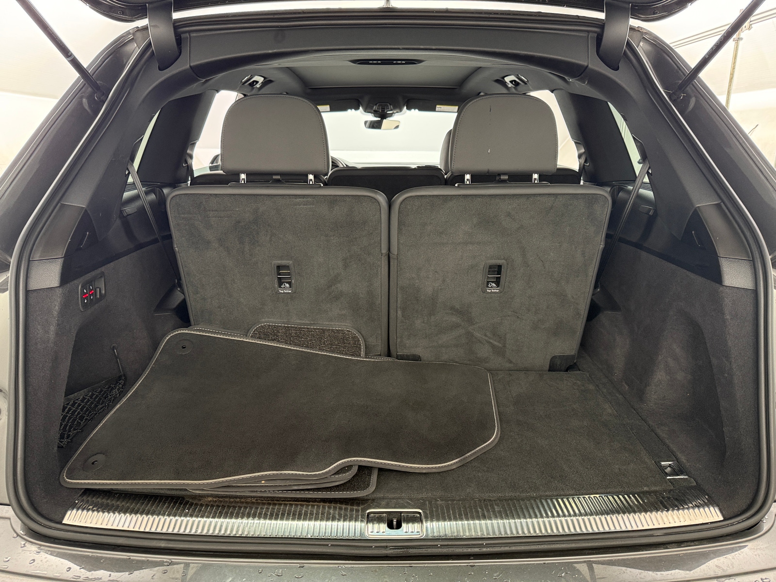 Thumbnail: 2025 Audi Q7 - 6