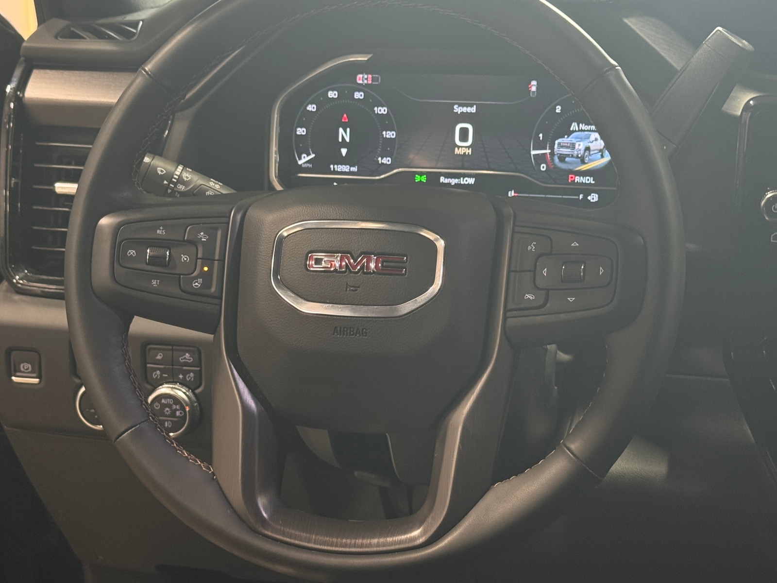 Thumbnail: 2024 GMC Sierra 2500 - 4