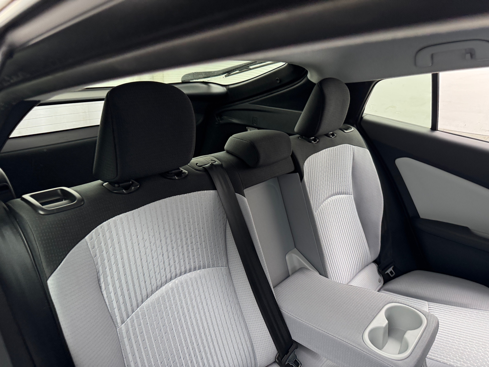 Thumbnail: 2017 Toyota Prius - 6