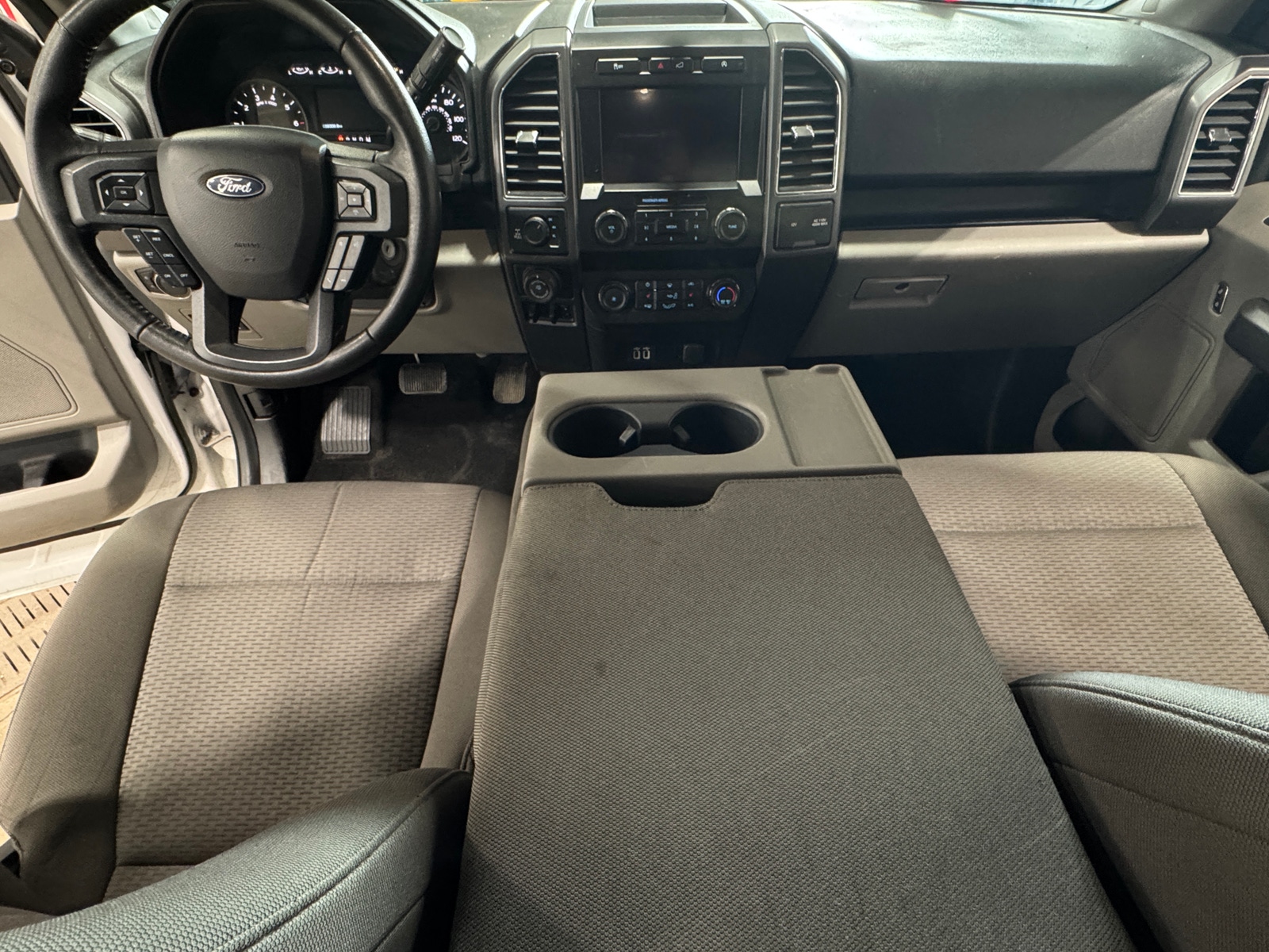 Thumbnail: 2020 Ford Econoline - 3