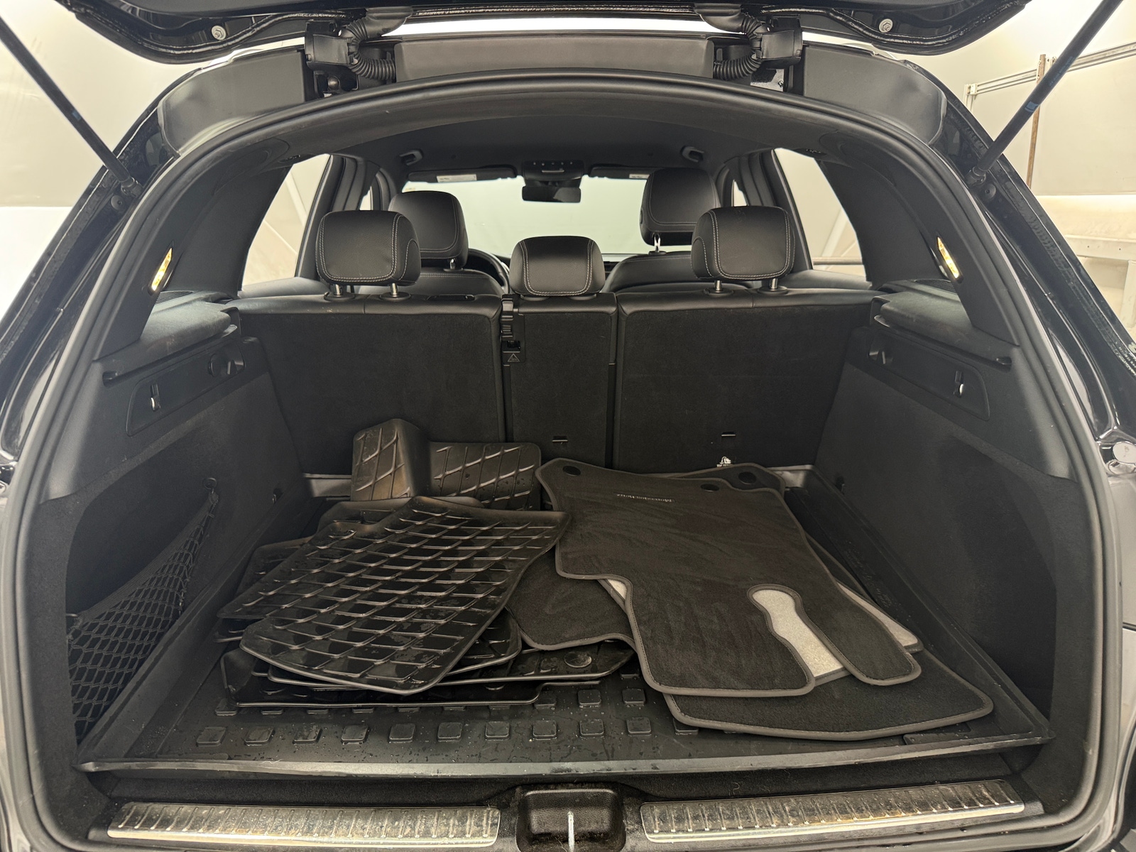 Thumbnail: 2022 Mercedes-Benz GLC - 6