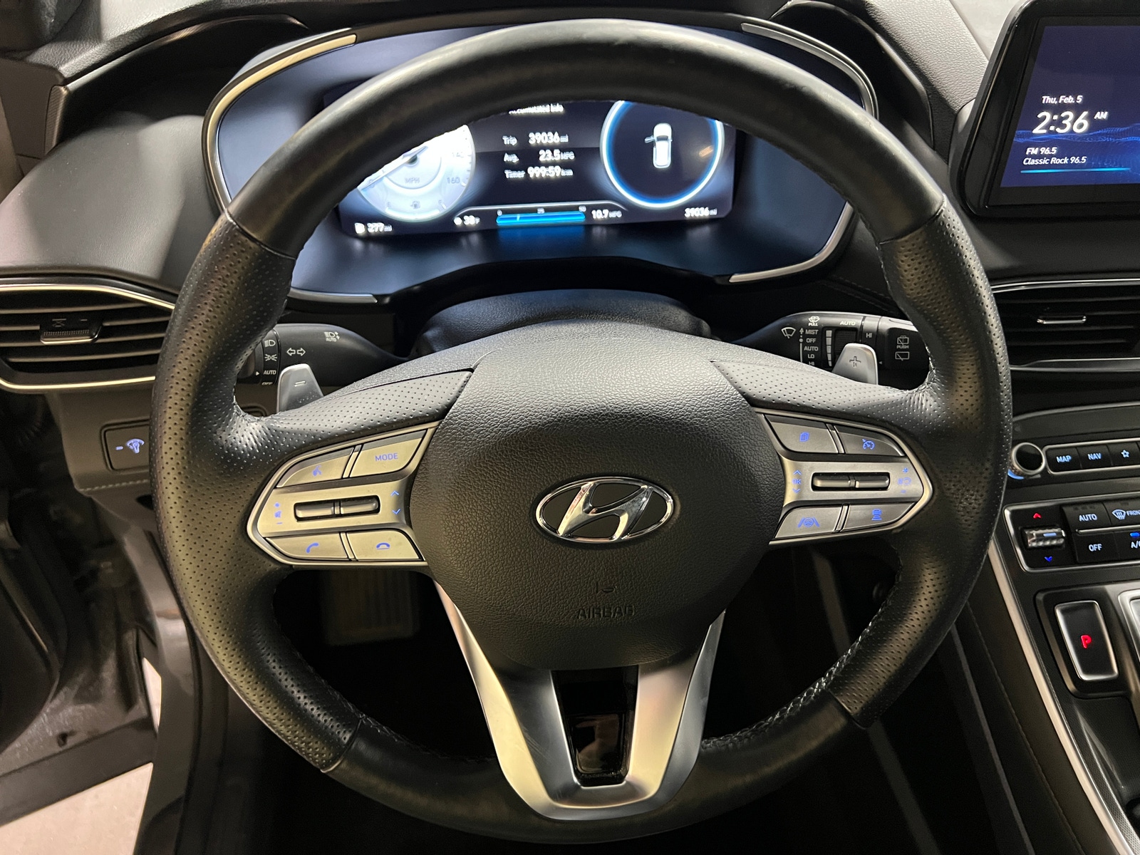 Thumbnail: 2023 Hyundai Santa Fe - 4