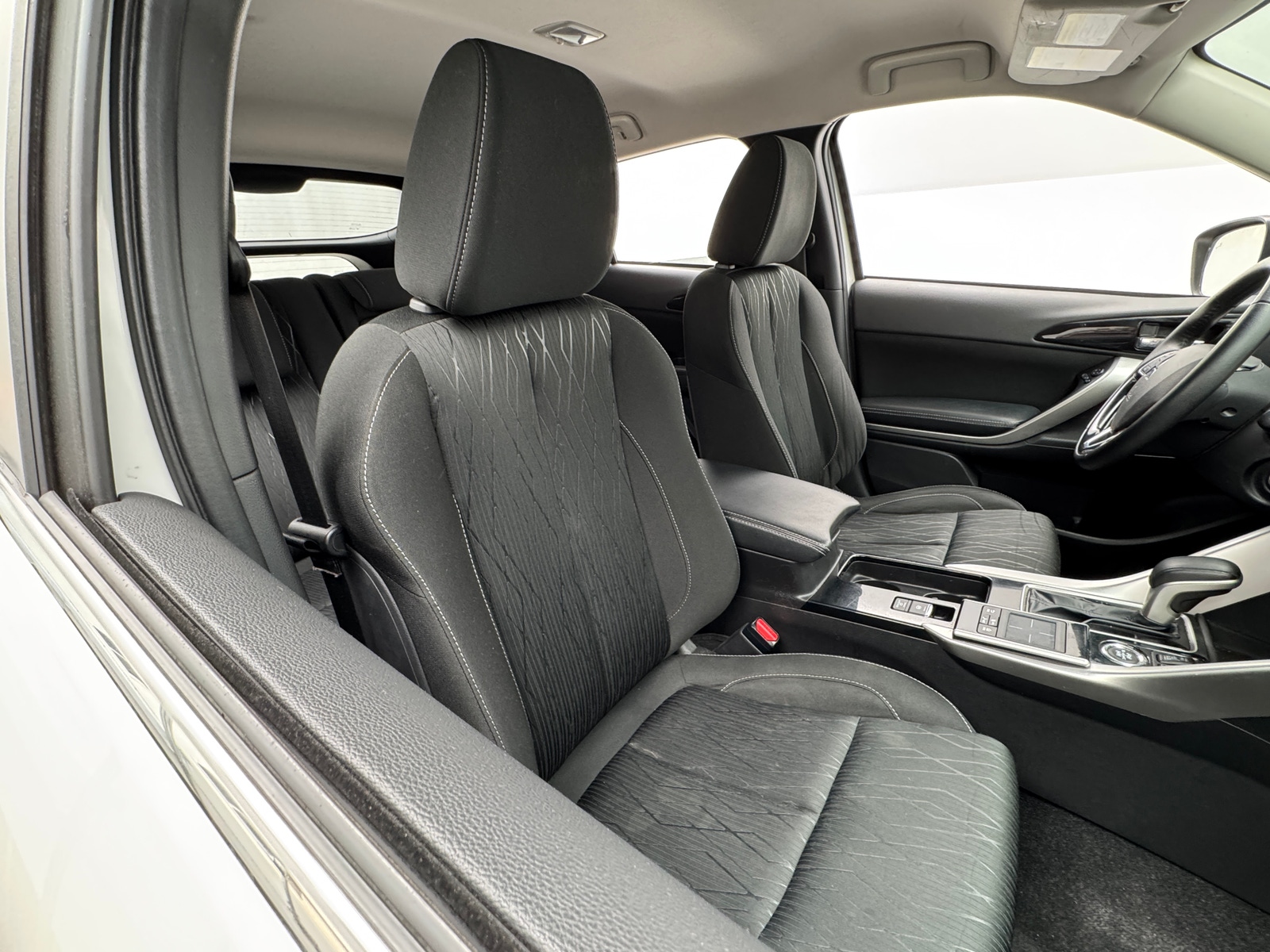 Thumbnail: 2020 Mitsubishi Eclipse Cross - 2