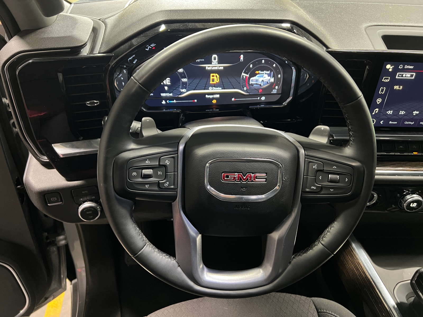 Thumbnail: 2023 GMC Sierra 1500 - 5