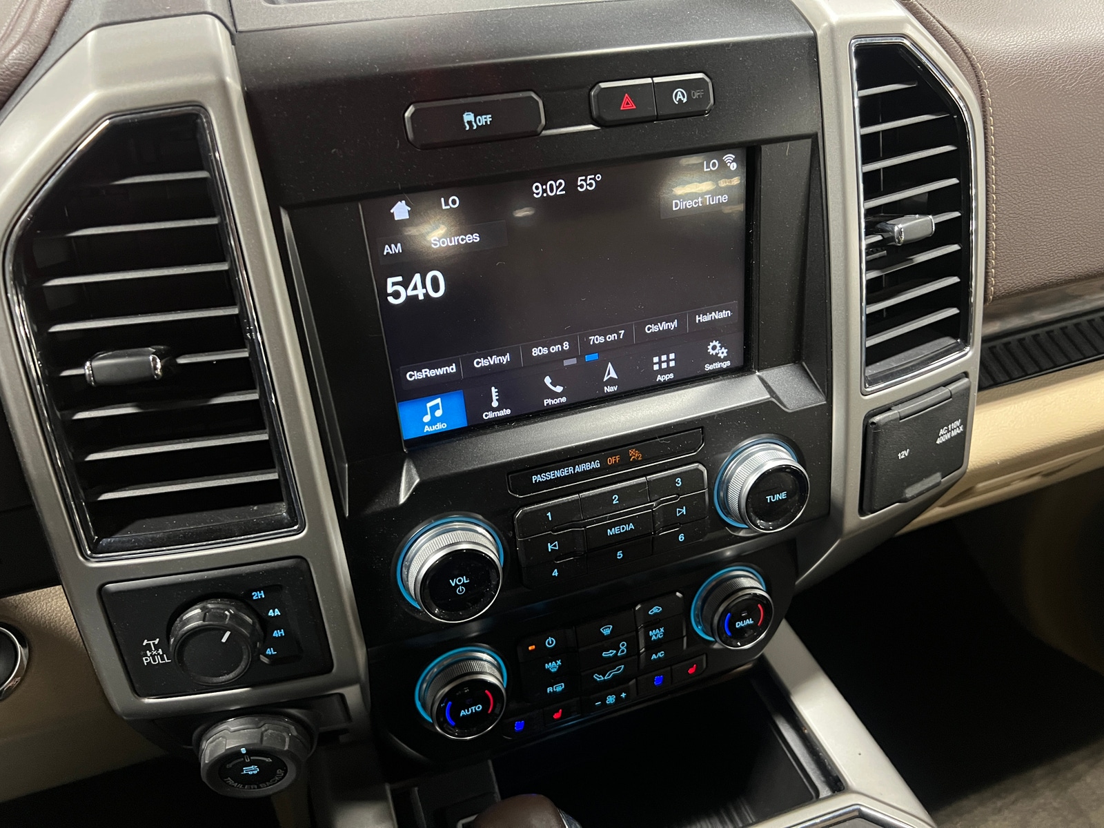 Thumbnail: 2019 Ford Econoline - 3