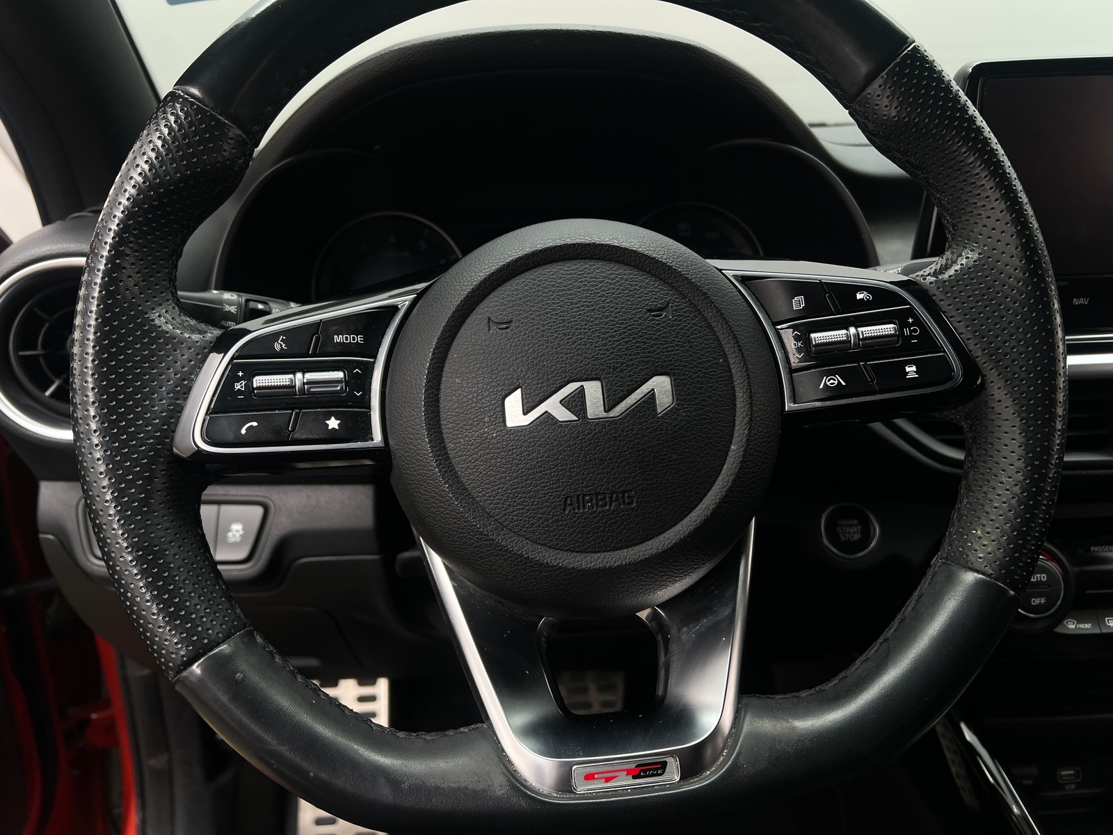 Thumbnail: 2023 Kia Forte - 5