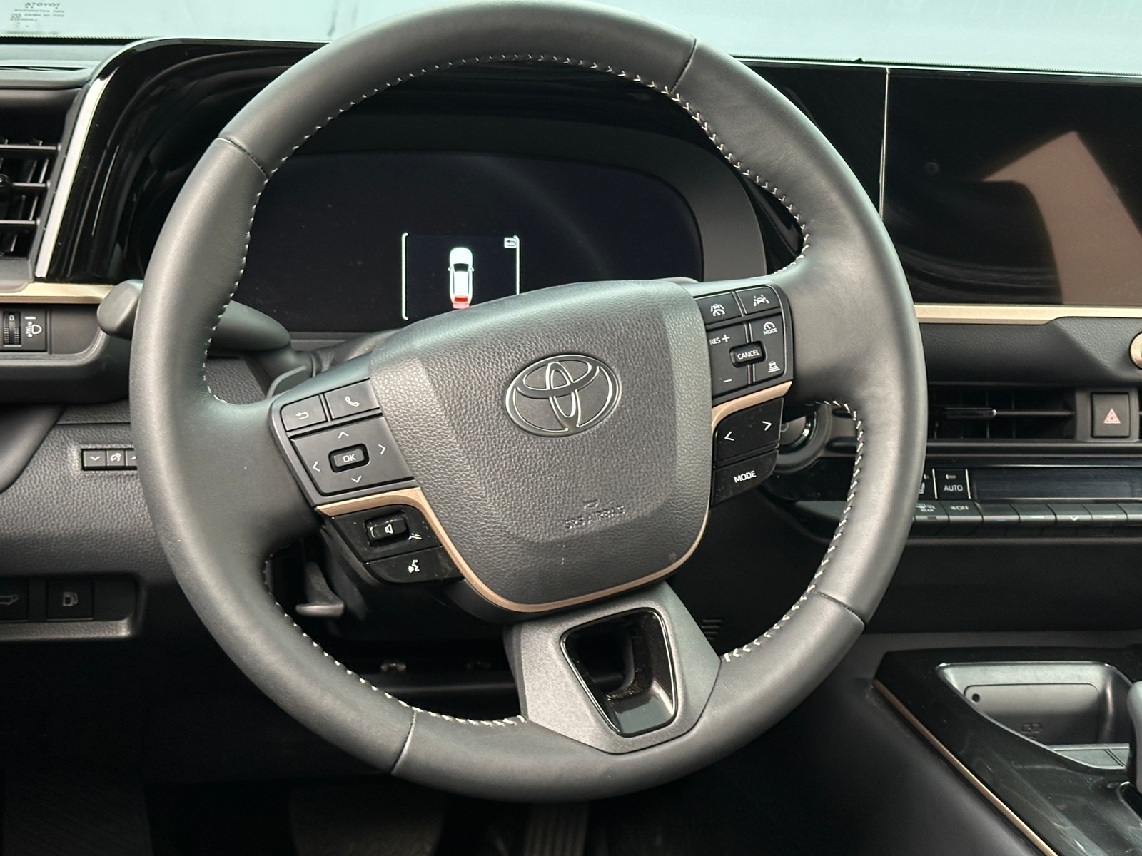 Thumbnail: 2025 Toyota Crown Signia - 4