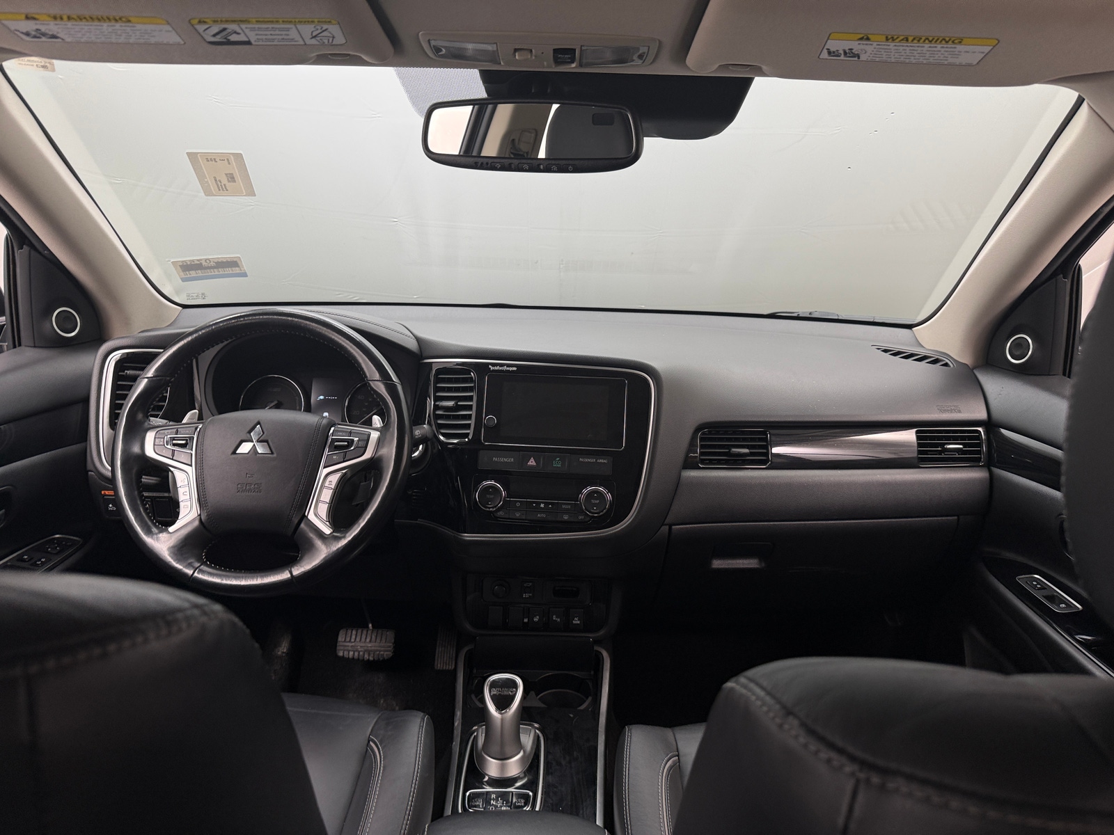 Thumbnail: 2018 Mitsubishi Outlander - 2