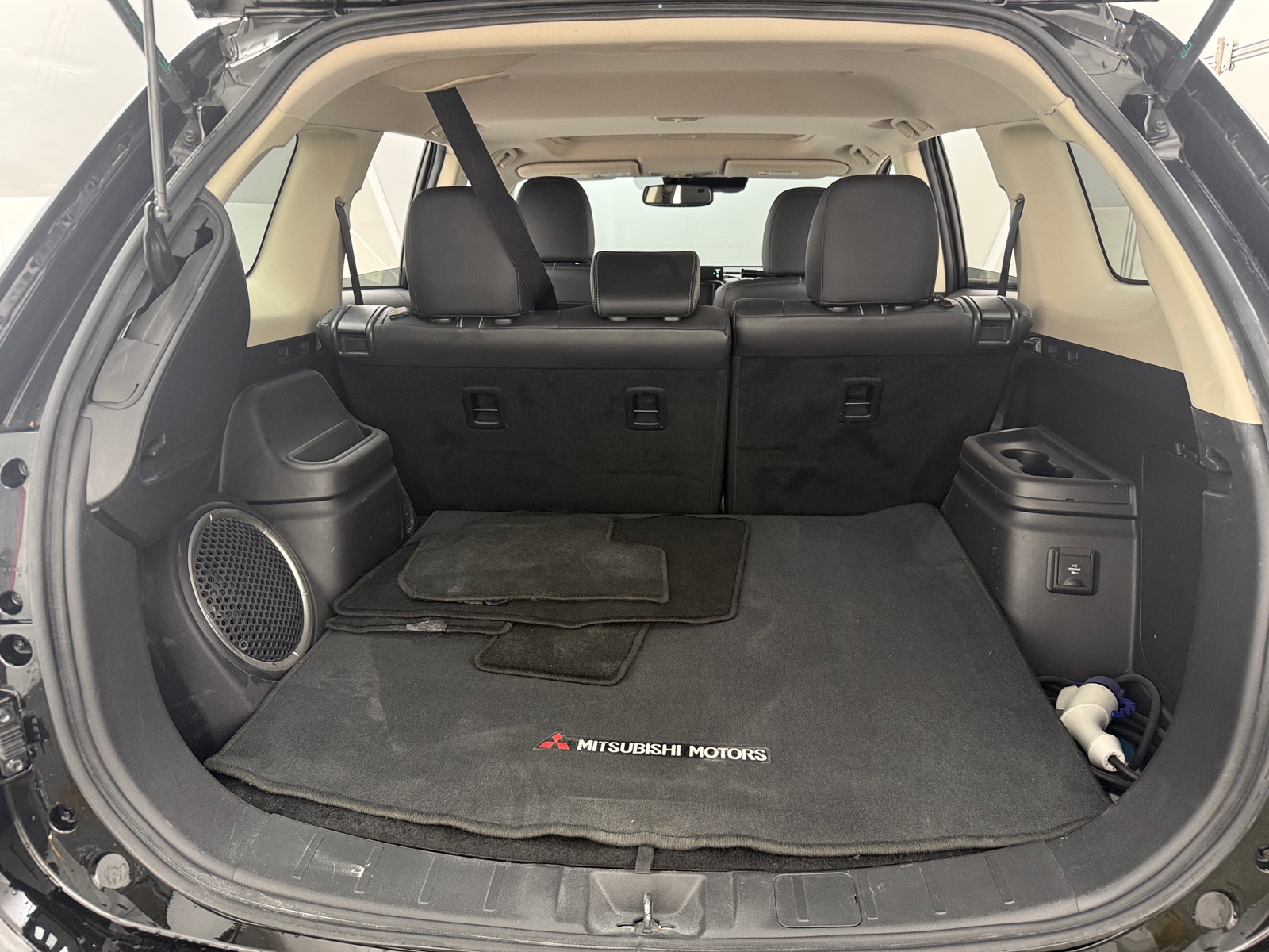 Thumbnail: 2018 Mitsubishi Outlander - 6