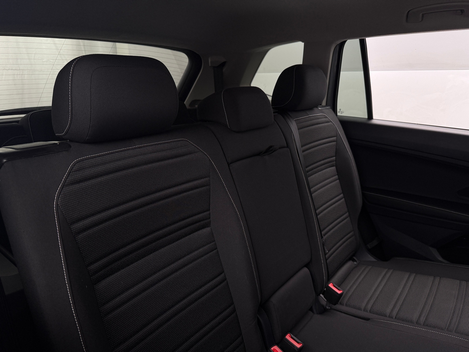 Thumbnail: 2024 Volkswagen Tiguan - 6