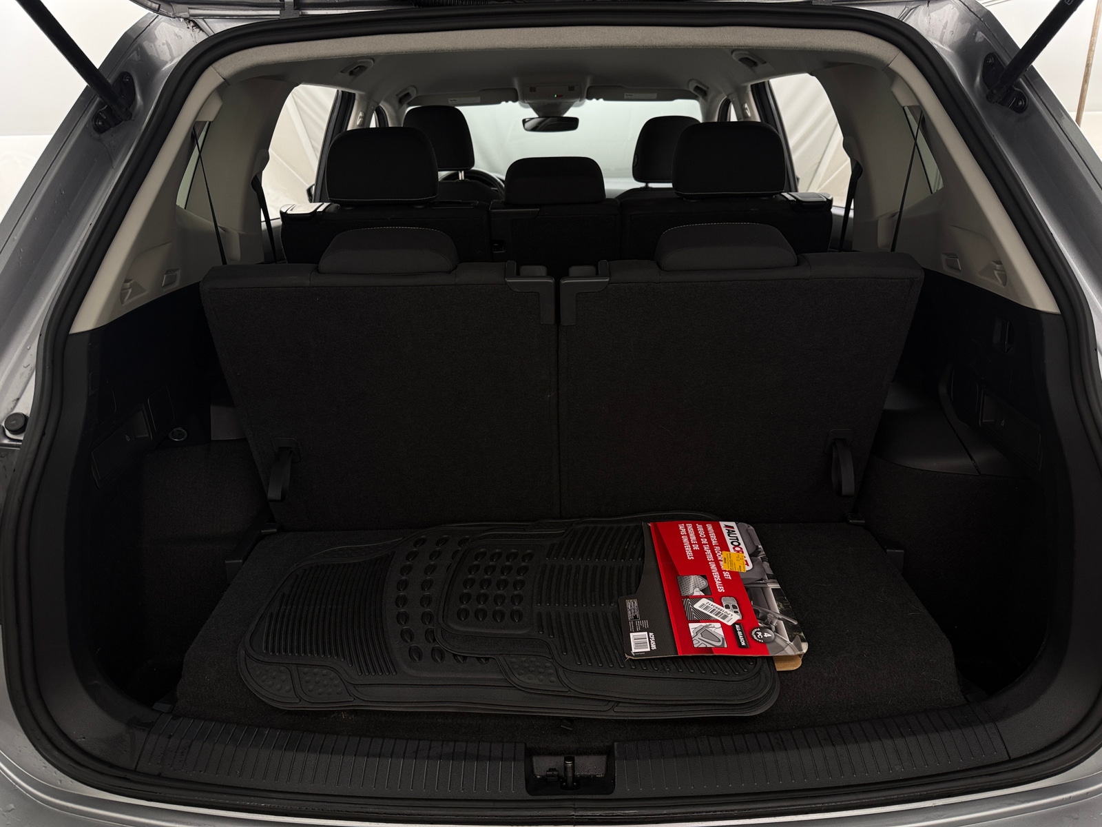 Thumbnail: 2024 Volkswagen Tiguan - 7