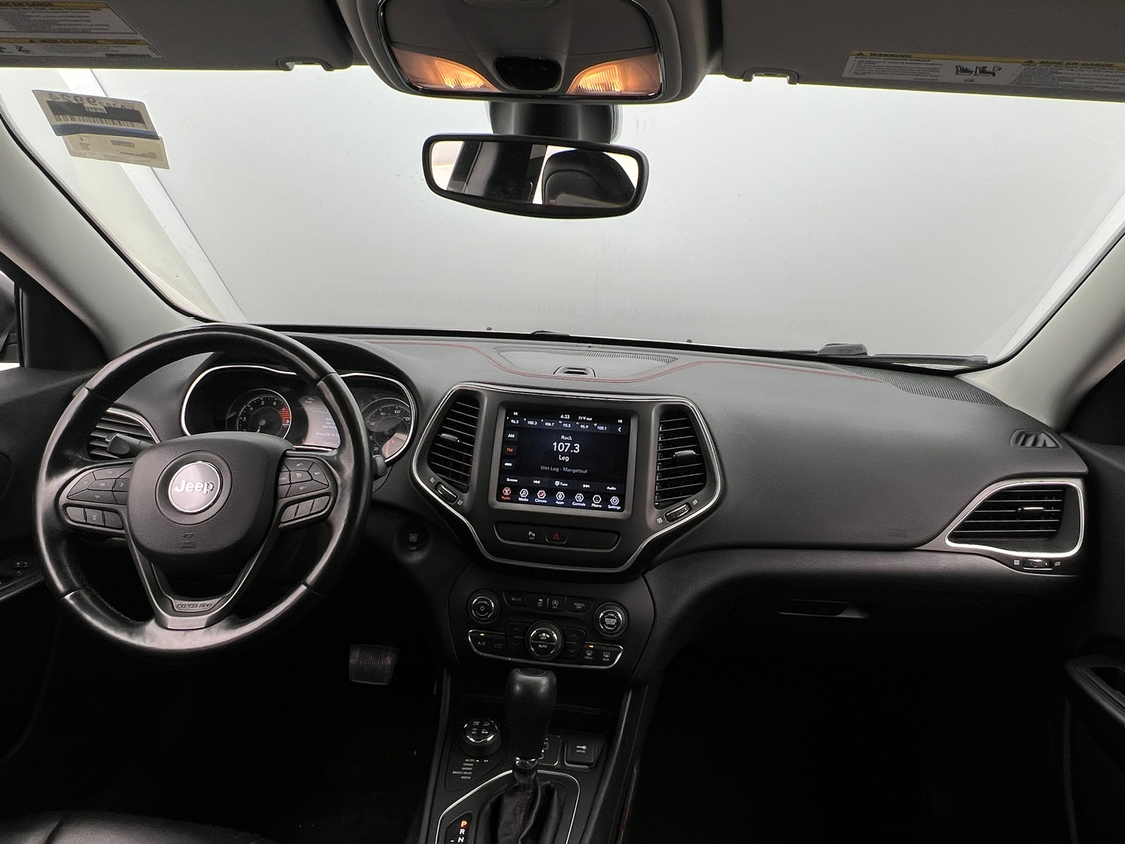 Thumbnail: 2020 Jeep Cherokee - 3