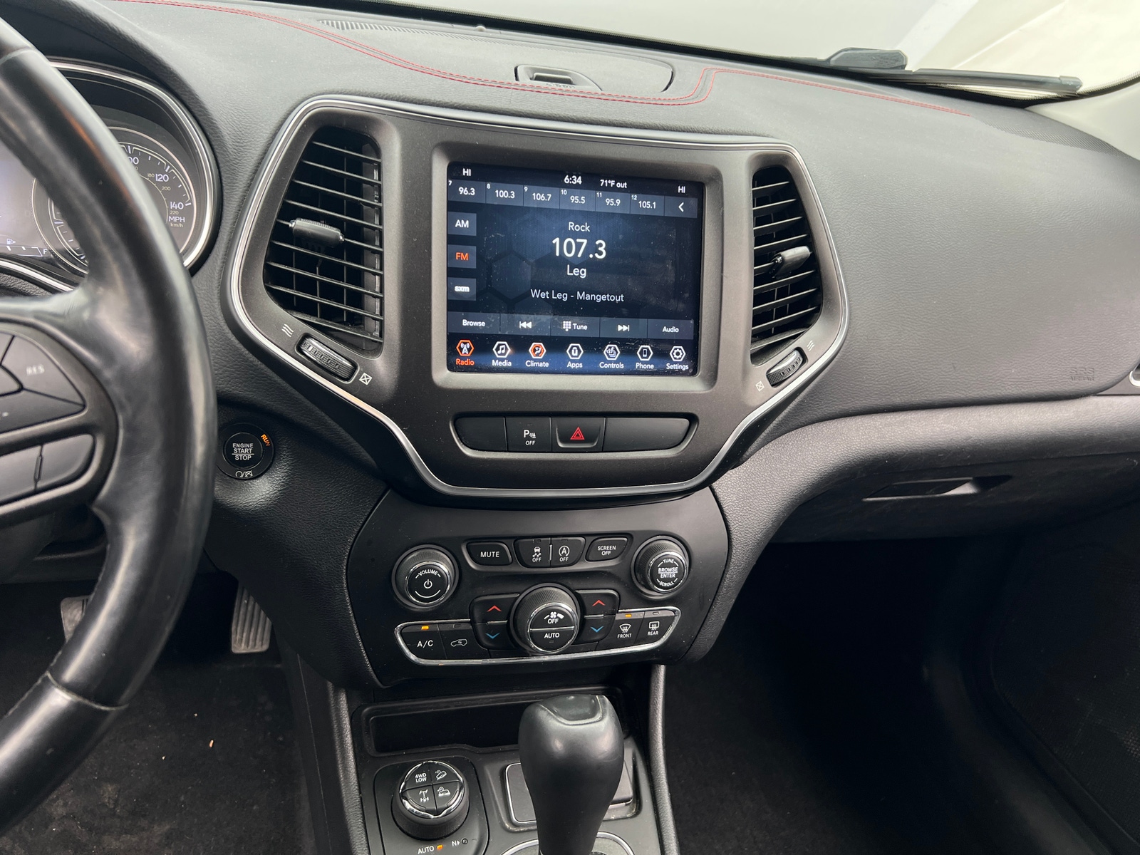 Thumbnail: 2020 Jeep Cherokee - 4