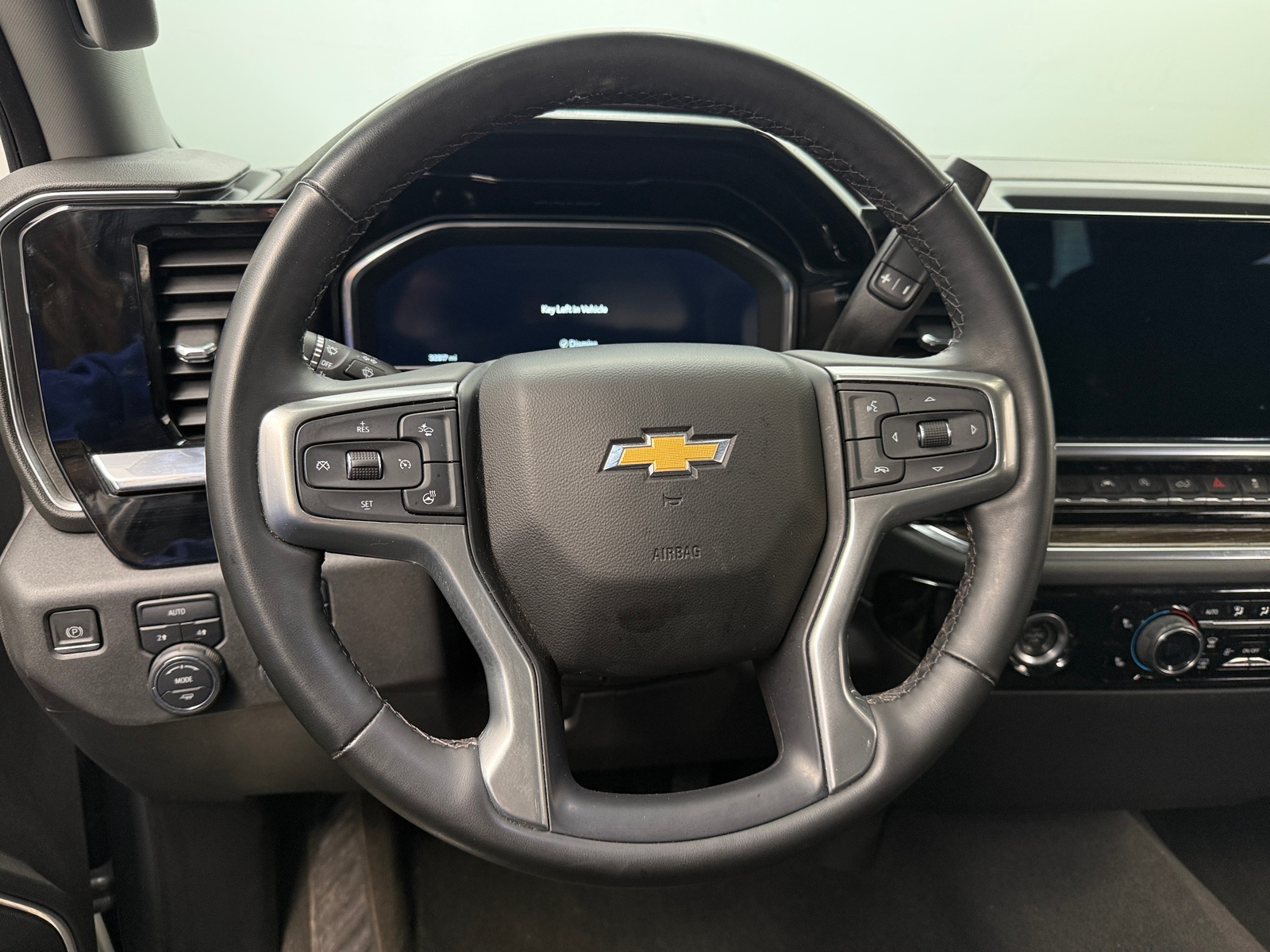 Thumbnail: 2023 Chevrolet Silverado 1500 - 5