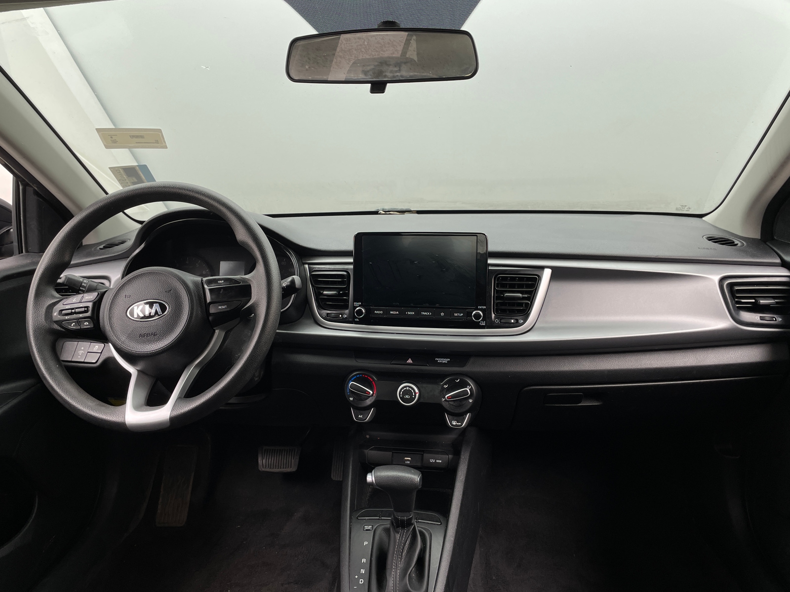 Thumbnail: 2021 Kia Rio - 3