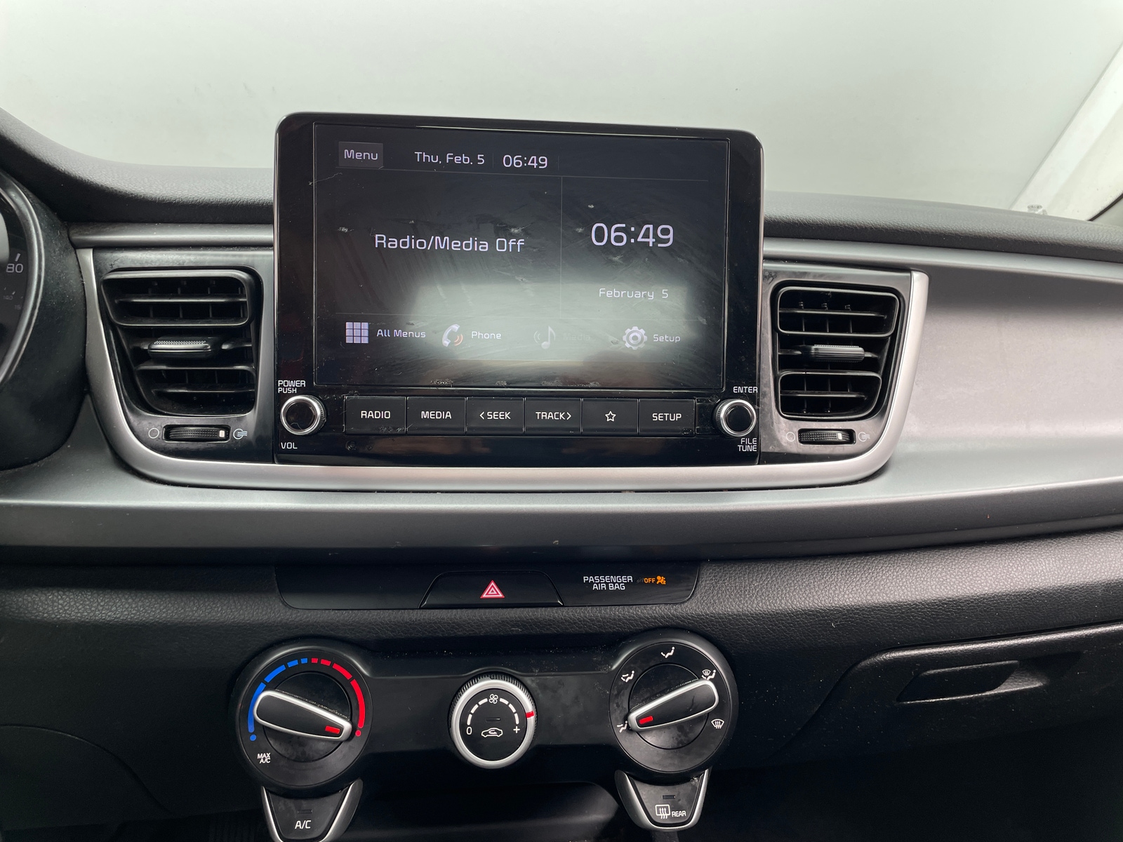 Thumbnail: 2021 Kia Rio - 4