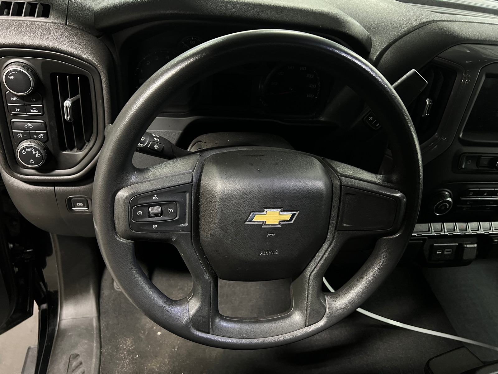 Thumbnail: 2022 Chevrolet Silverado 1500 - 5