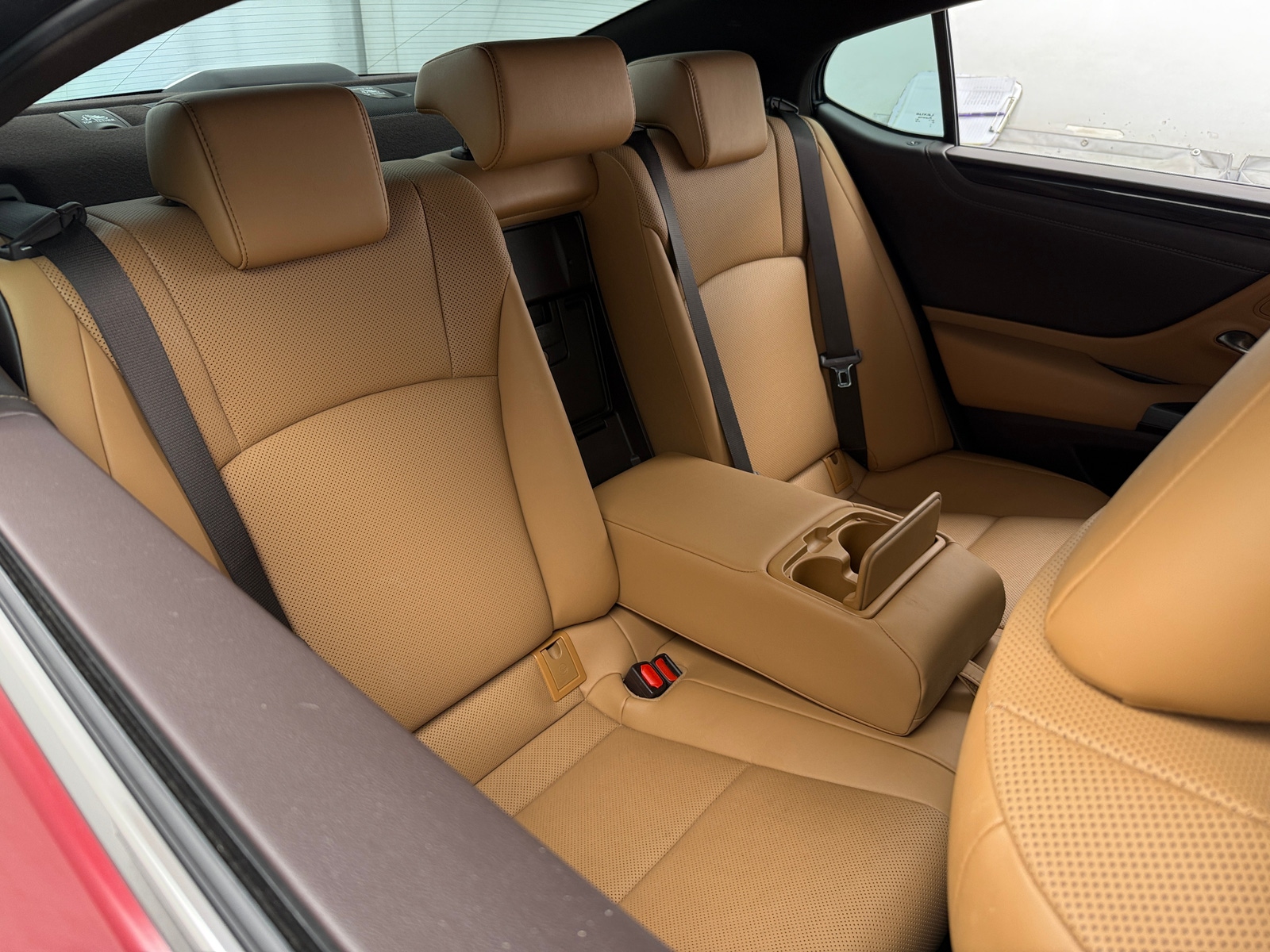 Thumbnail: 2021 Lexus ES - 5