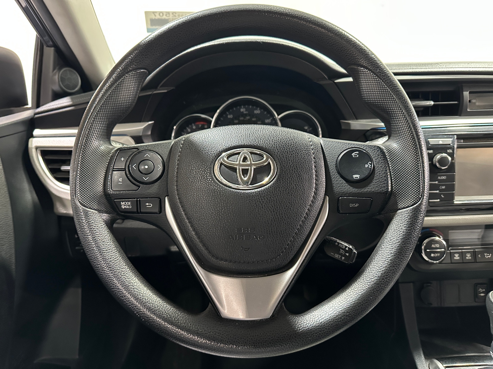 Thumbnail: 2015 Toyota Corolla - 5