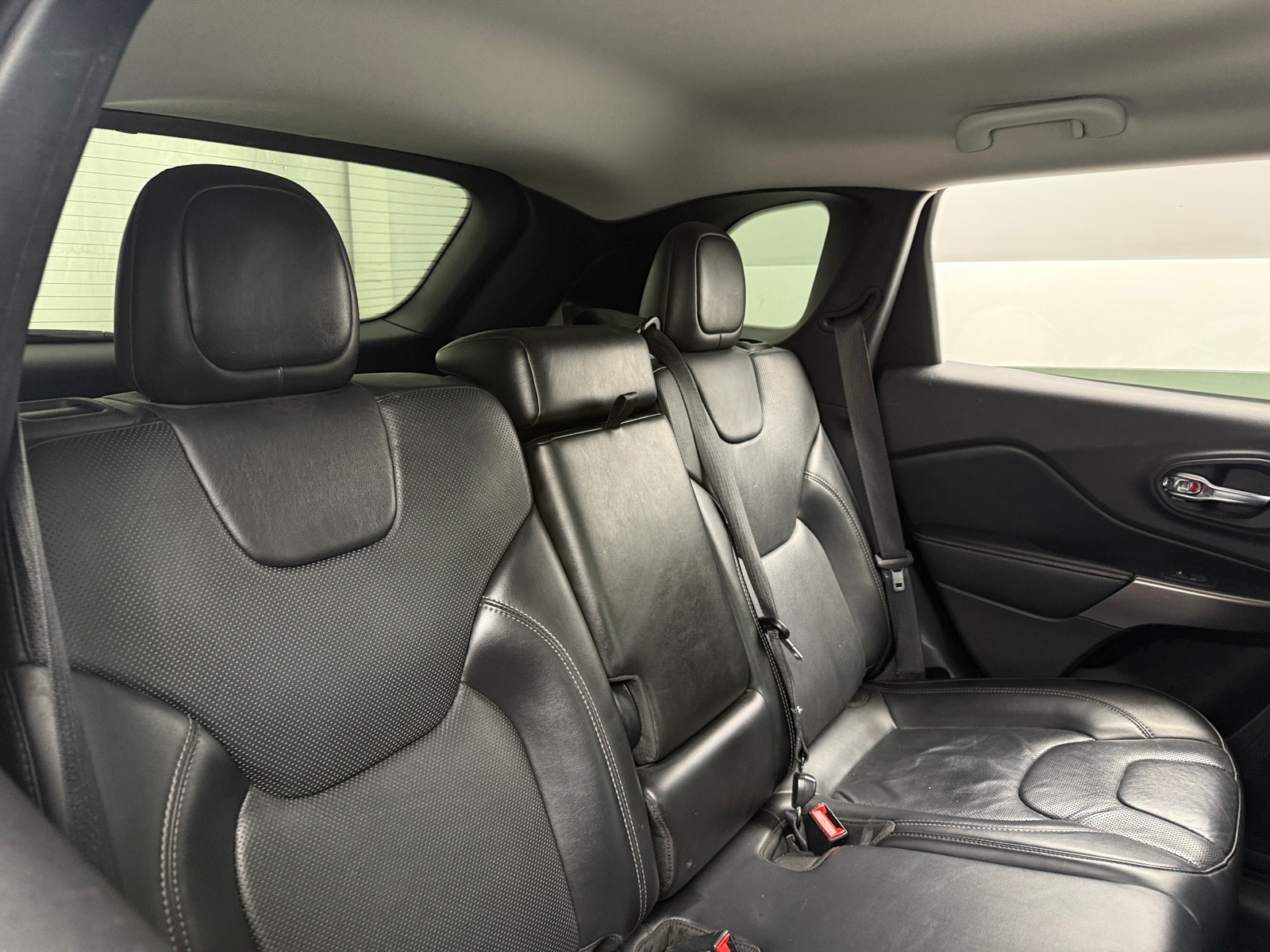 Thumbnail: 2020 Jeep Cherokee - 5