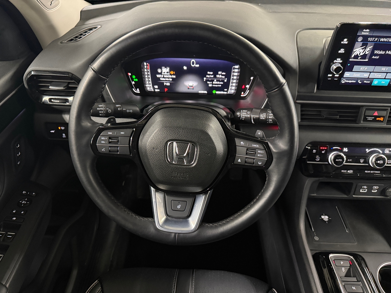 Thumbnail: 2023 Honda Pilot - 4