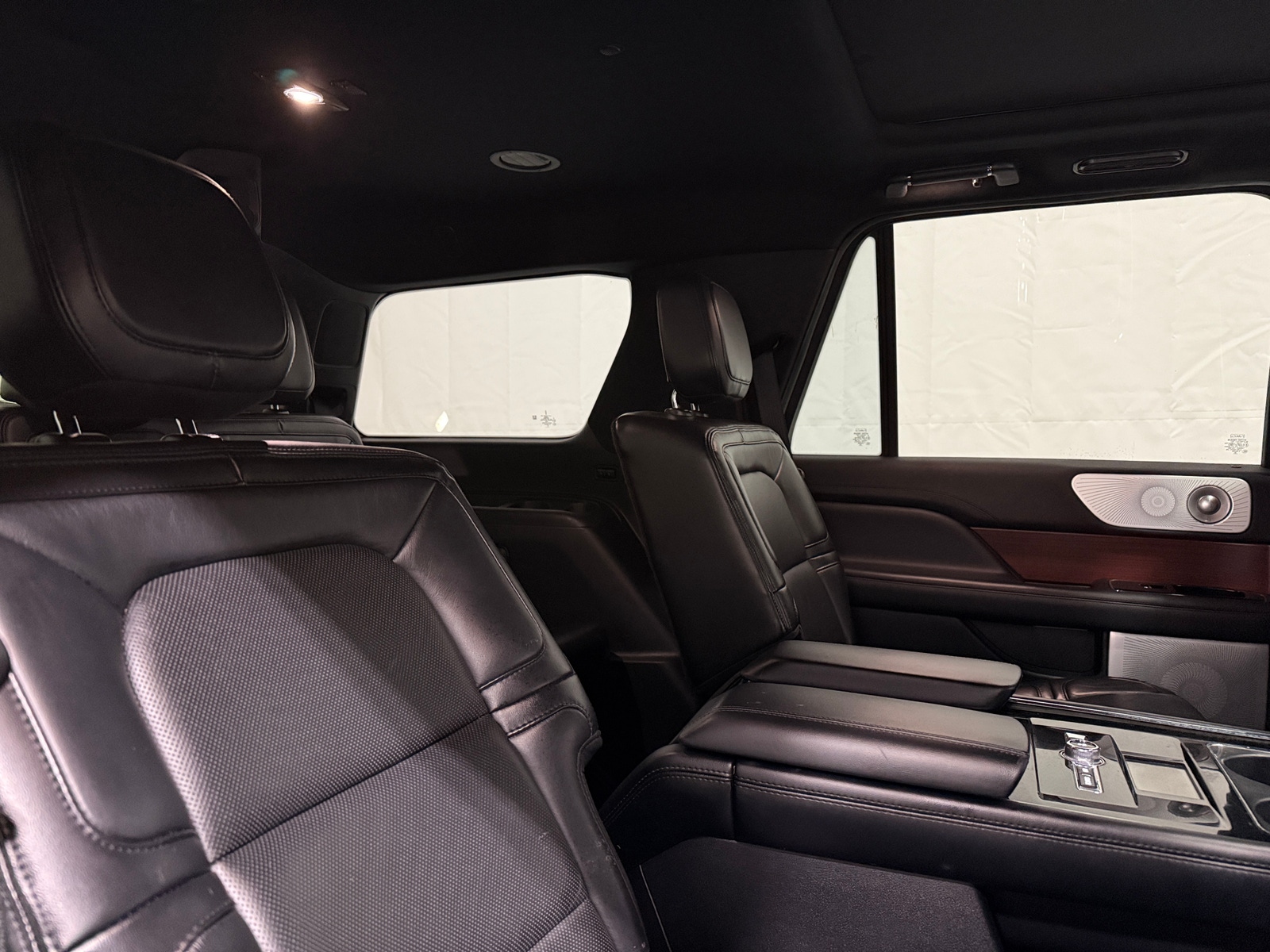 Thumbnail: 2021 Lincoln Navigator - 5