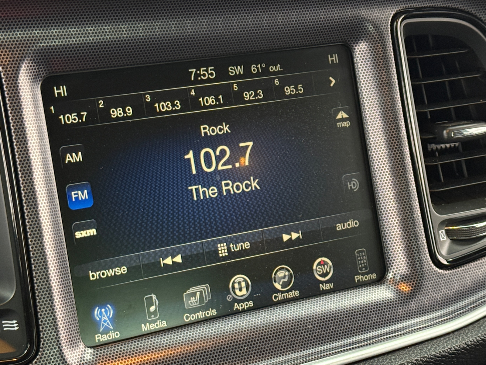 Thumbnail: 2015 Dodge Challenger - 2