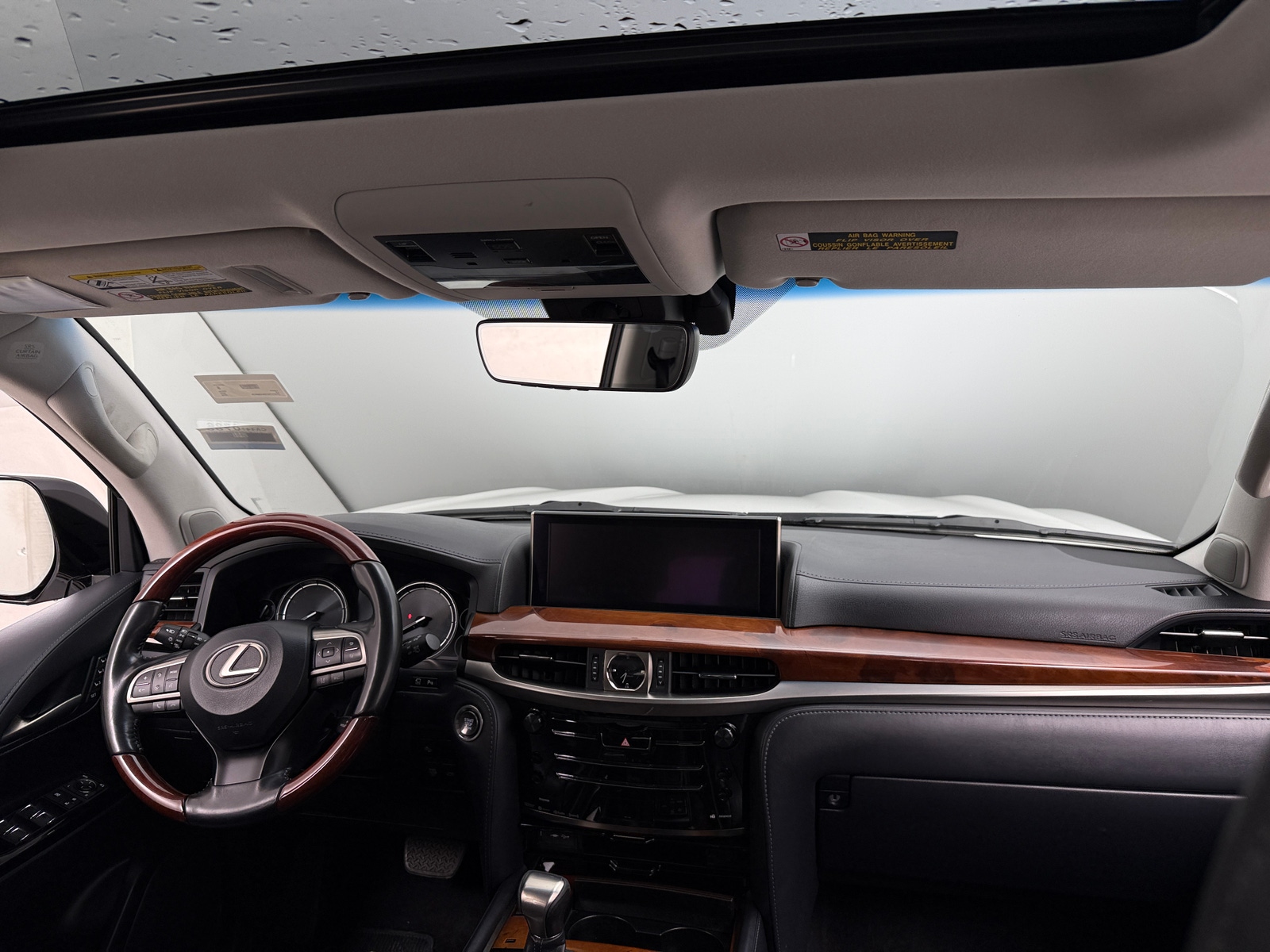 Thumbnail: 2019 Lexus LX - 2