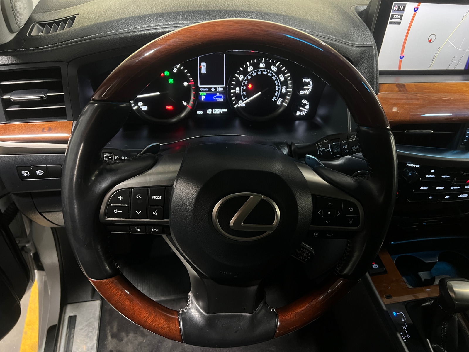 Thumbnail: 2019 Lexus LX - 4