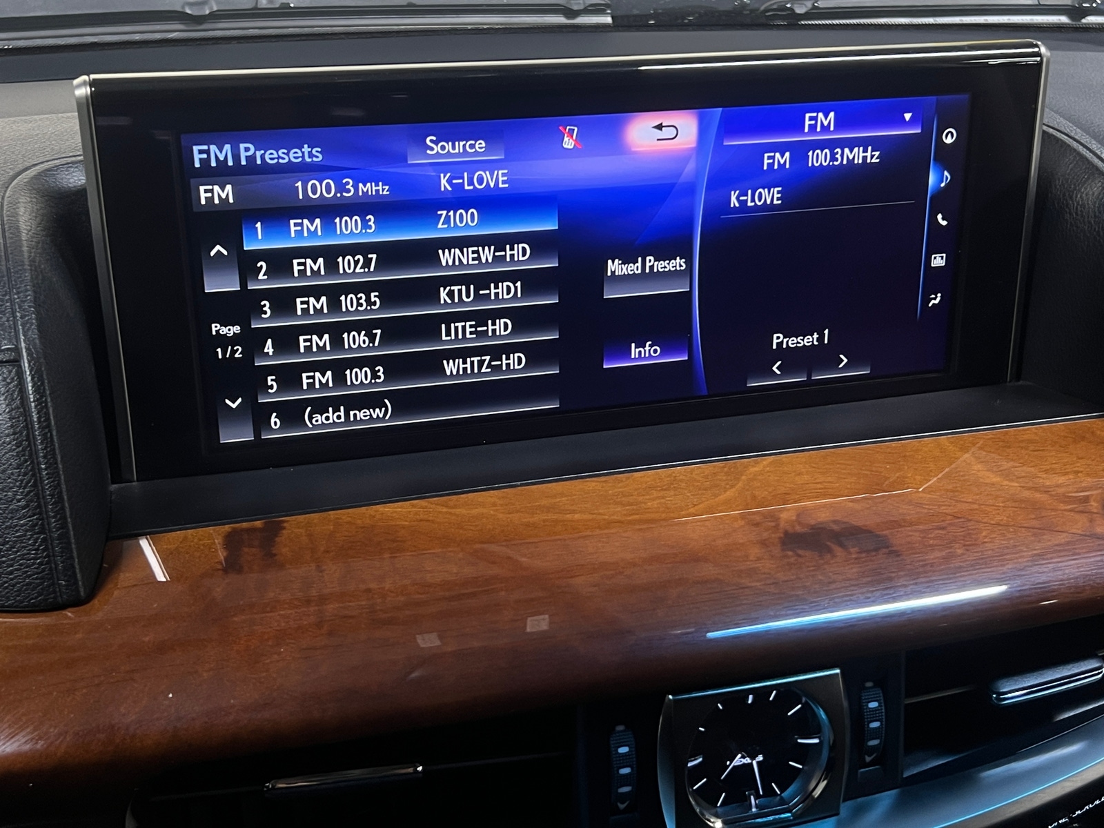 Thumbnail: 2019 Lexus LX - 3