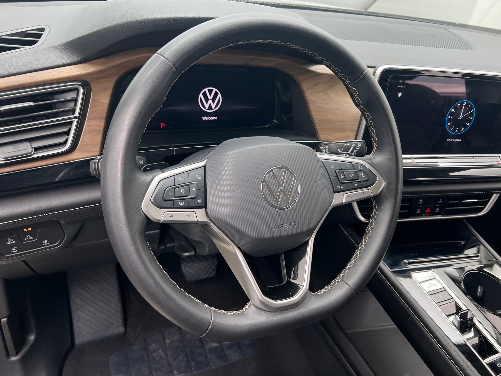 Thumbnail: 2024 Volkswagen Atlas - 4