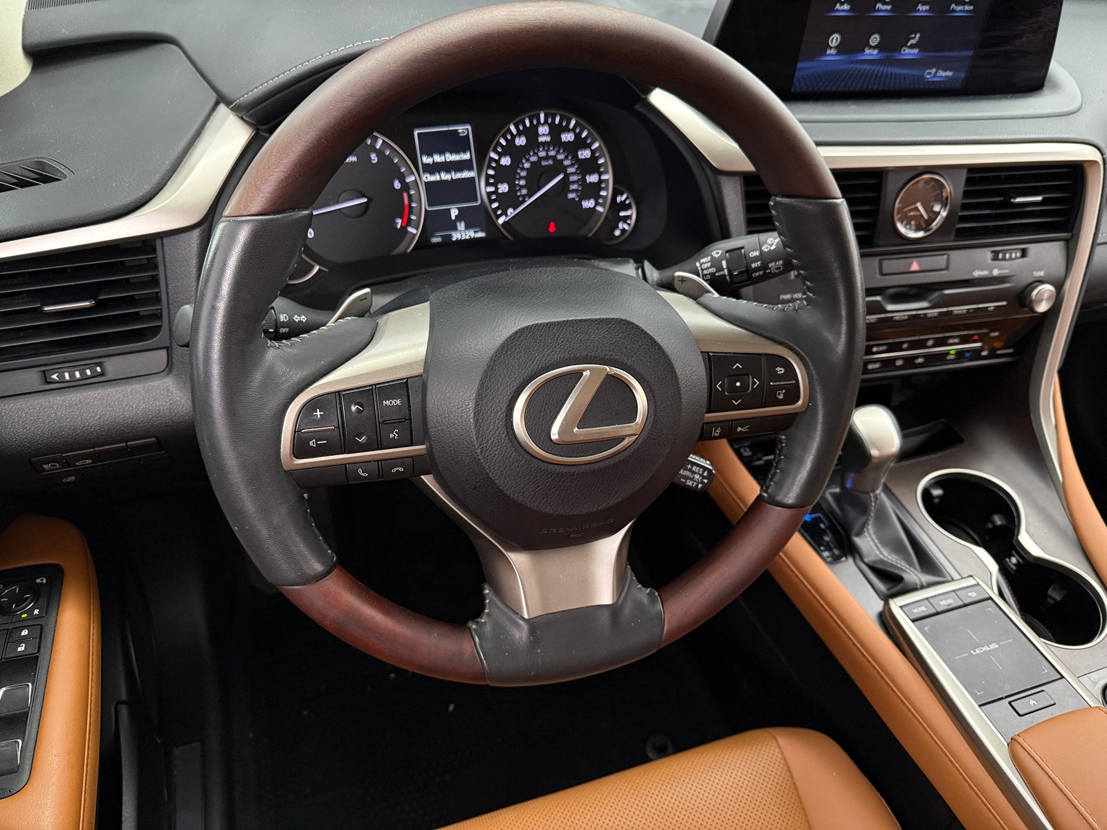 Thumbnail: 2022 Lexus RX - 4