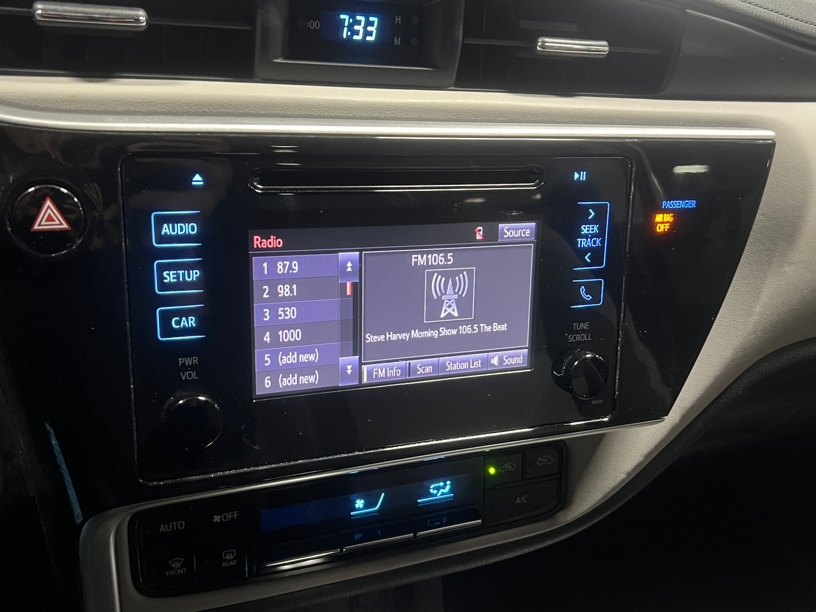 Thumbnail: 2019 Toyota Corolla - 4