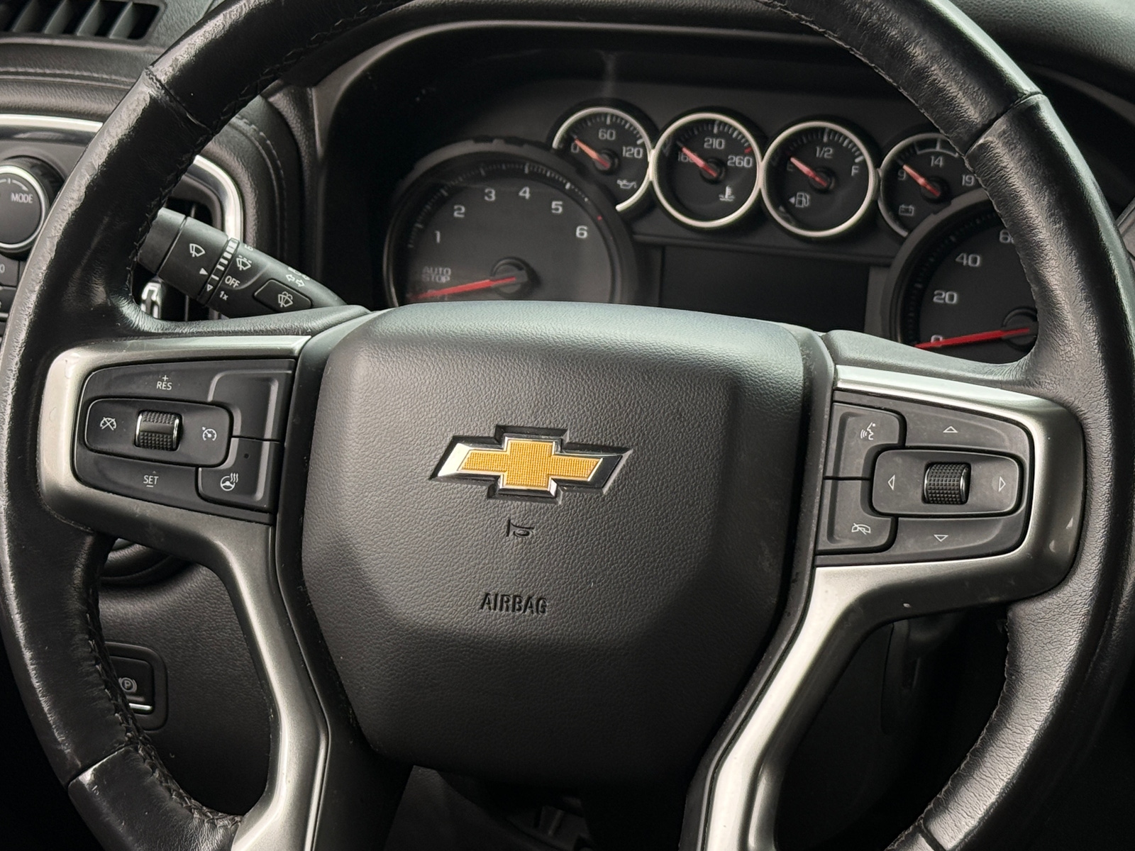 Thumbnail: 2020 Chevrolet Silverado 1500 - 5