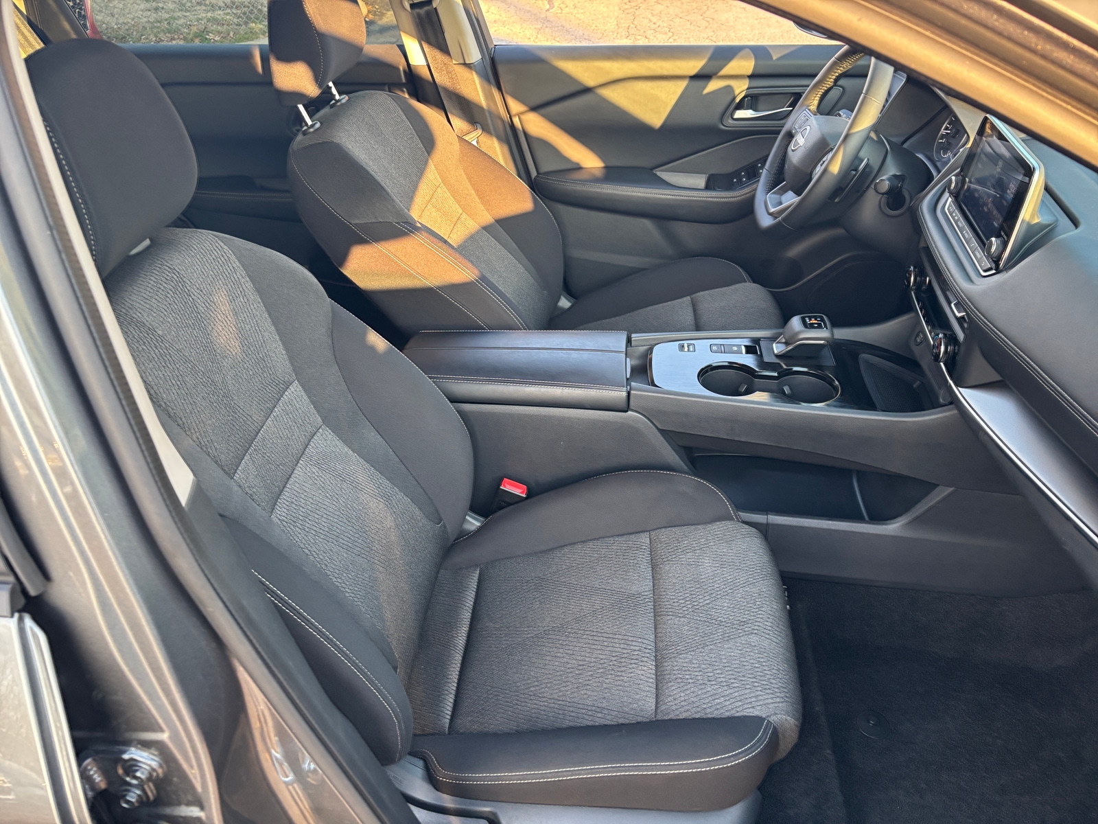 Thumbnail: 2025 Nissan Rogue - 2