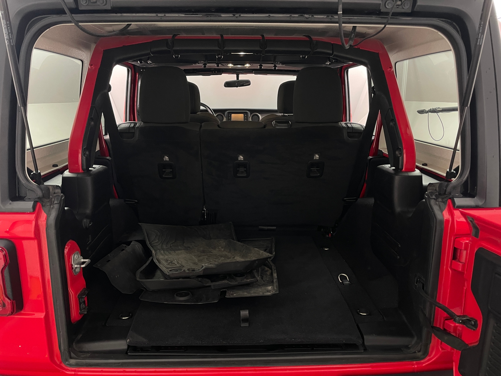 Thumbnail: 2020 Jeep Wrangler - 7