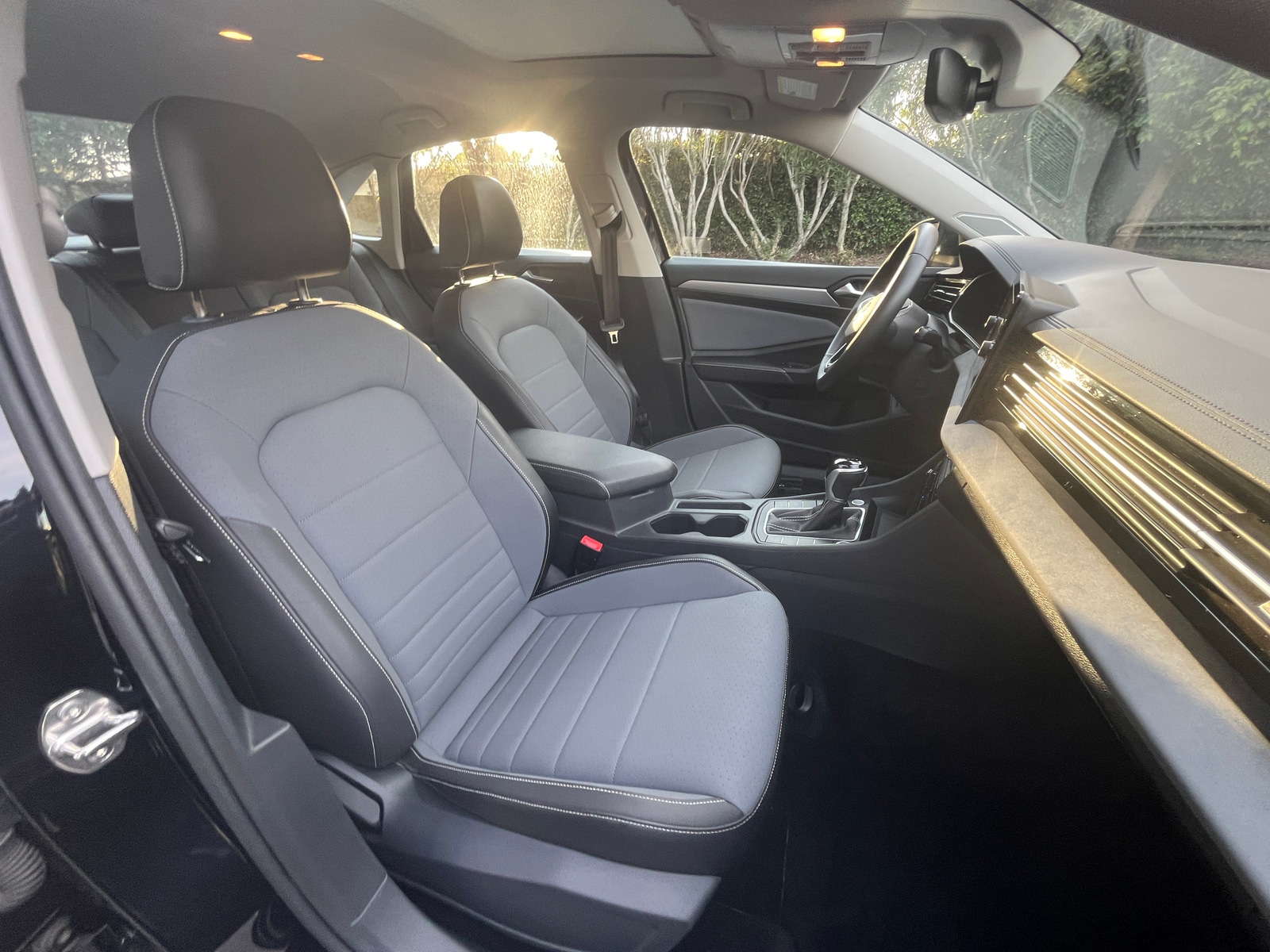 Thumbnail: 2025 Volkswagen Jetta - 2