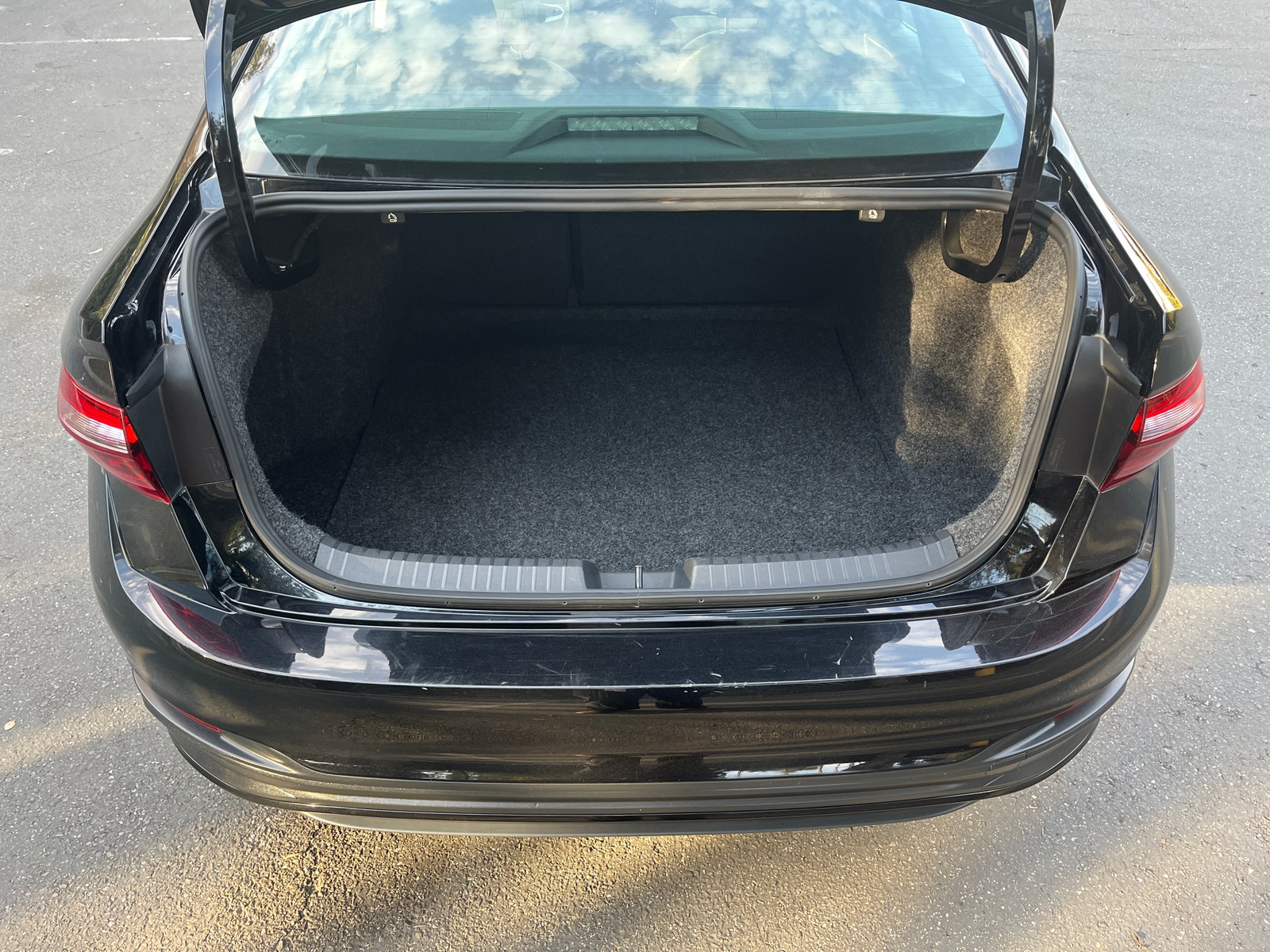 Thumbnail: 2025 Volkswagen Jetta - 6