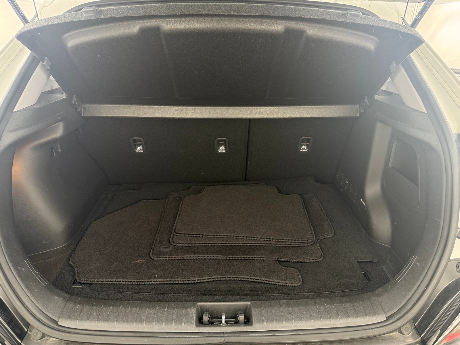 Thumbnail: 2023 Hyundai Kona - 7