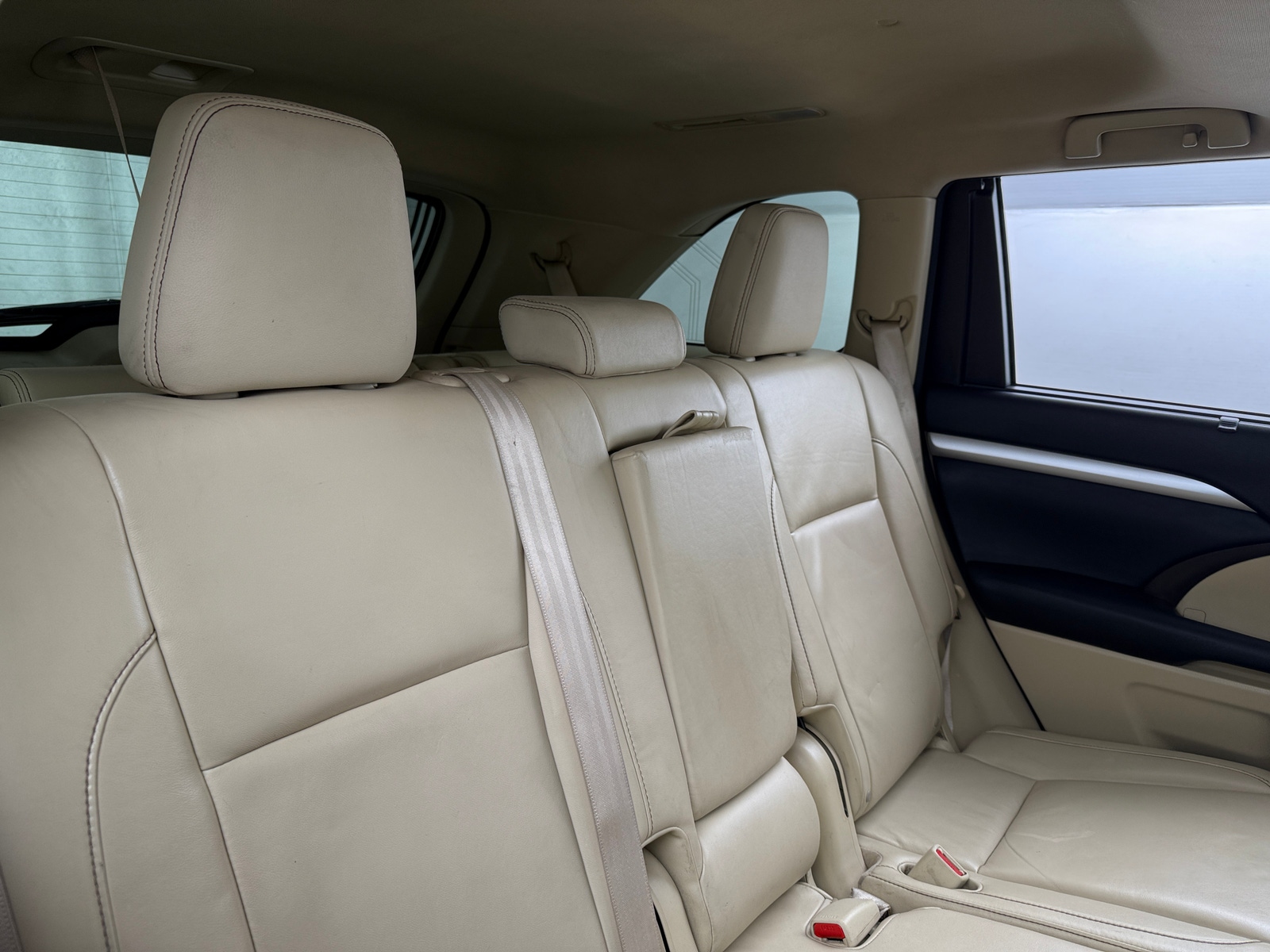 Thumbnail: 2016 Toyota Highlander - 5