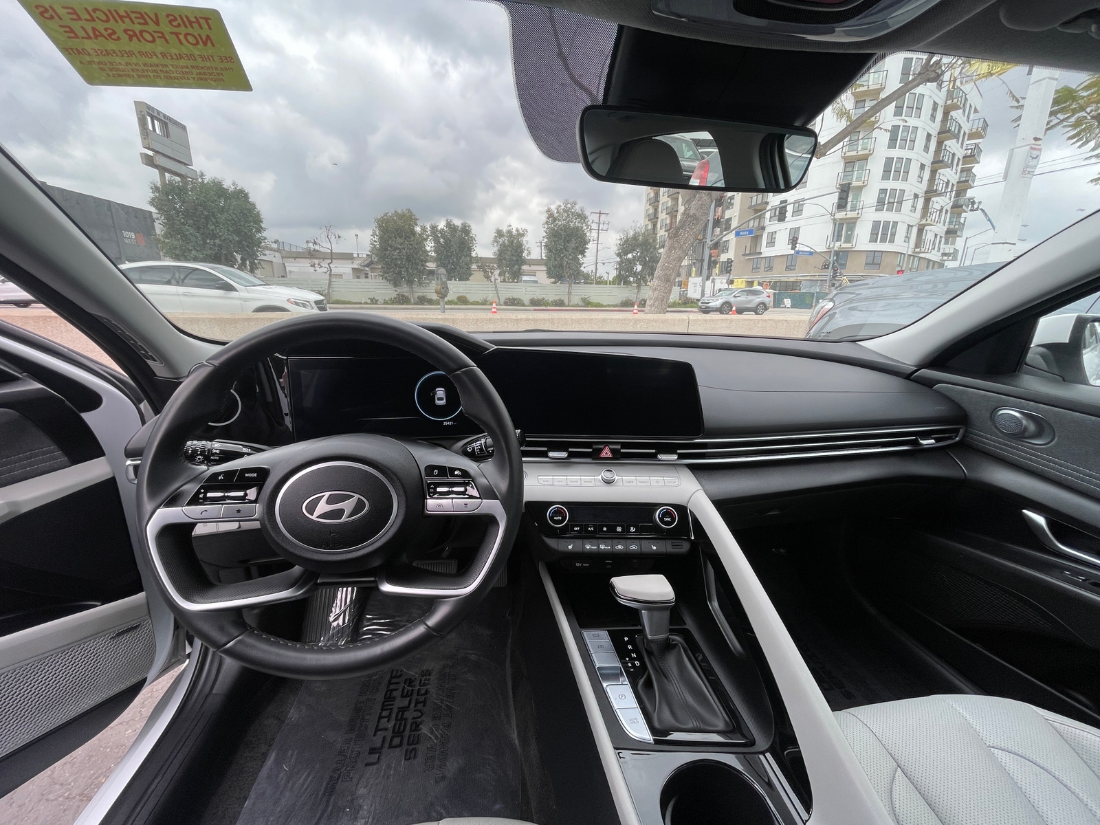 Thumbnail: 2025 Hyundai Elantra - 3