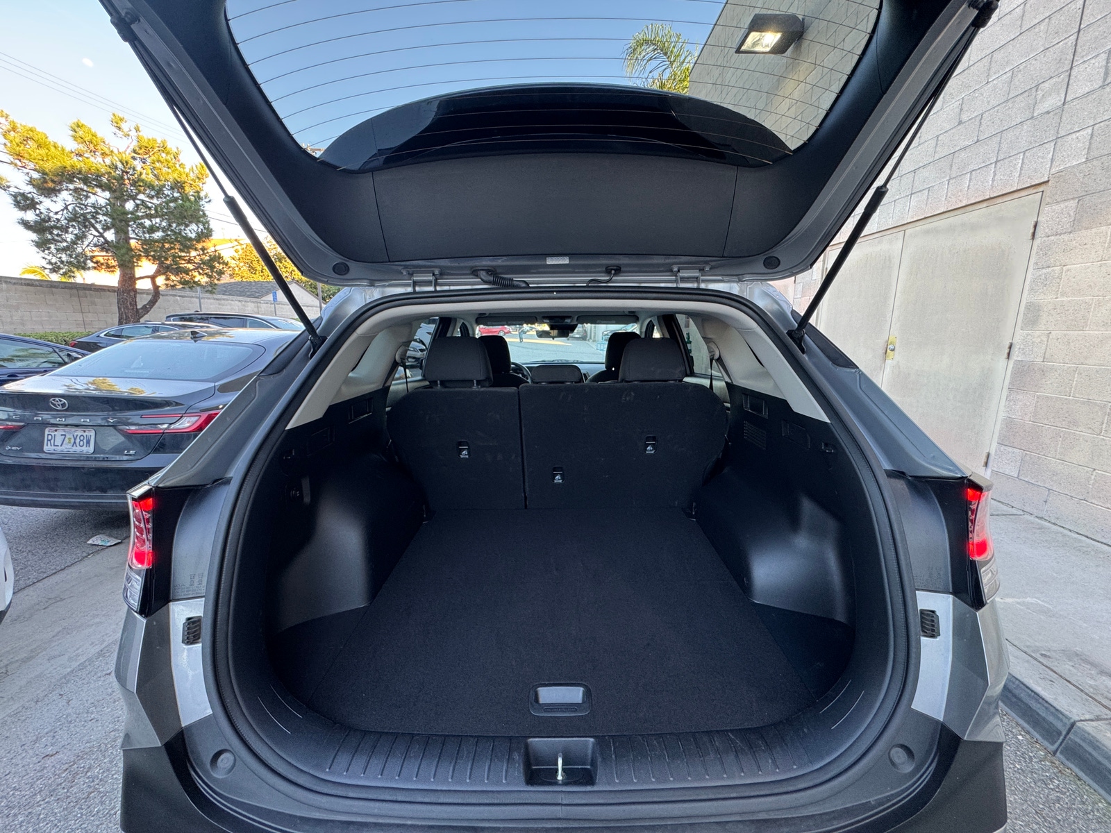 Thumbnail: 2025 Kia Sportage - 6