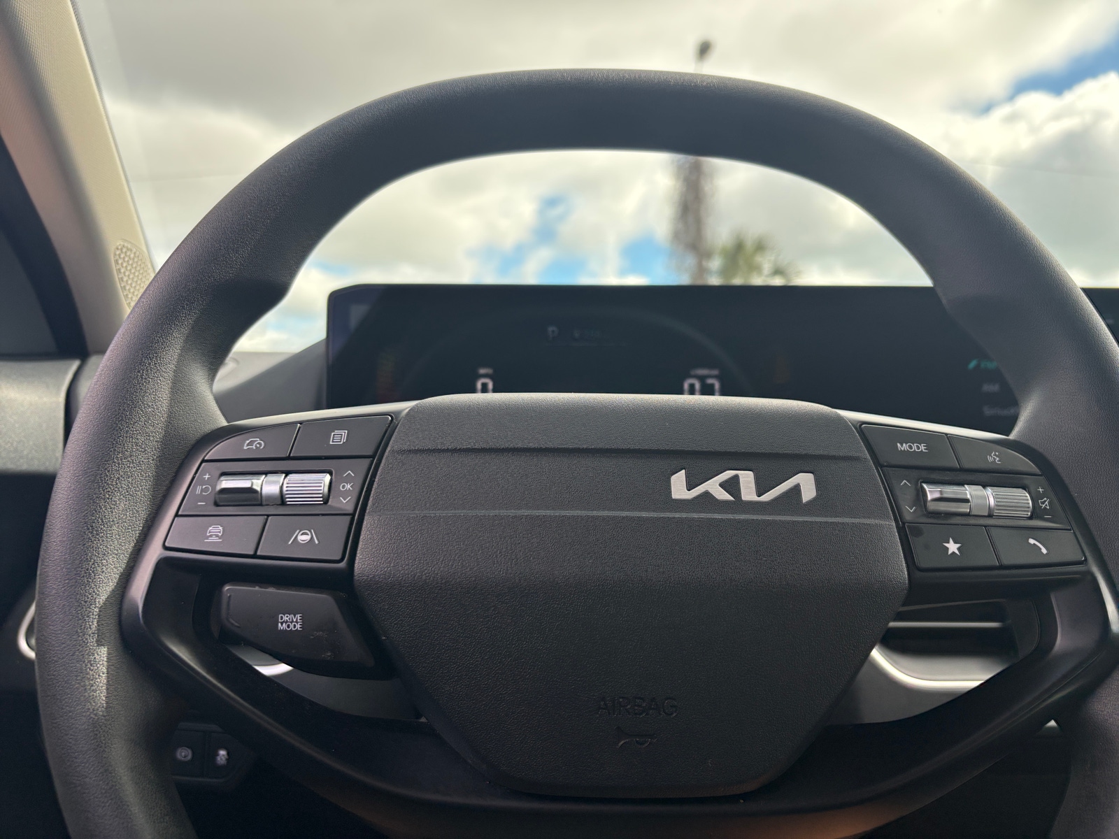 Thumbnail: 2025 Kia K4 - 5