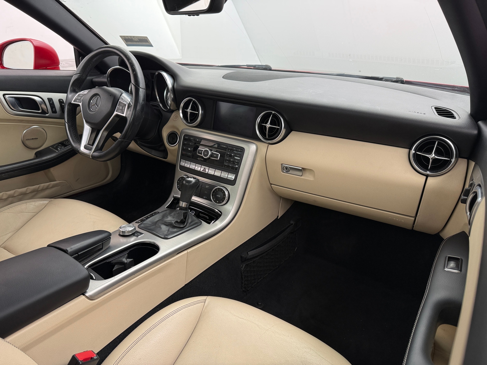 Thumbnail: 2012 Mercedes-Benz SLK - 3