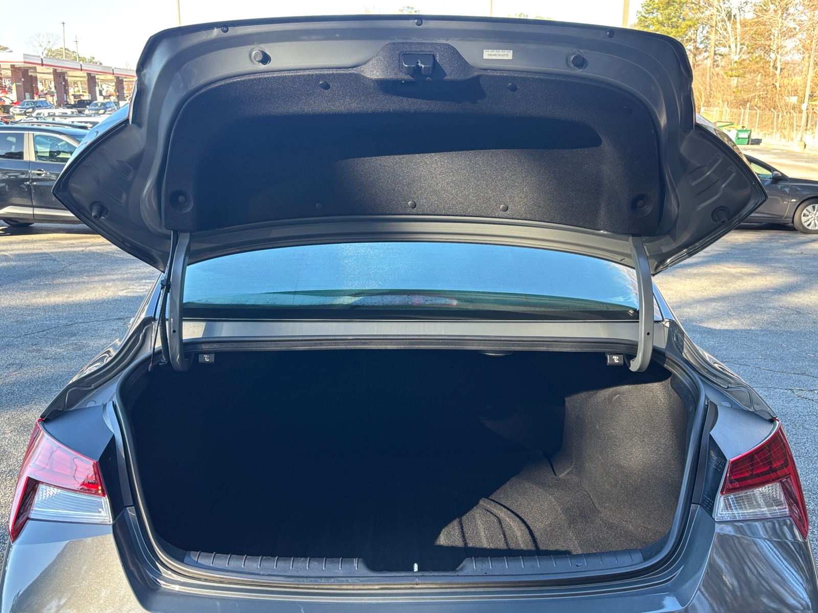 Thumbnail: 2025 Hyundai Elantra - 6