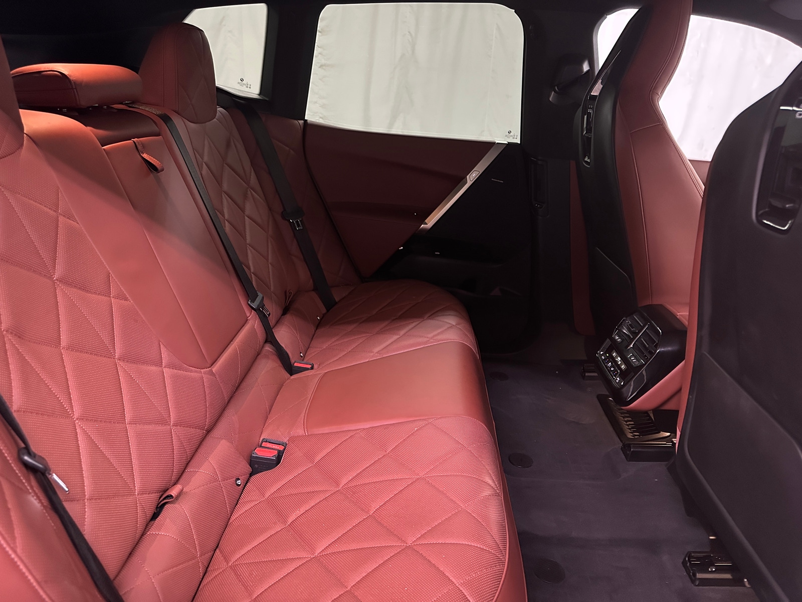 Thumbnail: 2022 BMW iX - 5