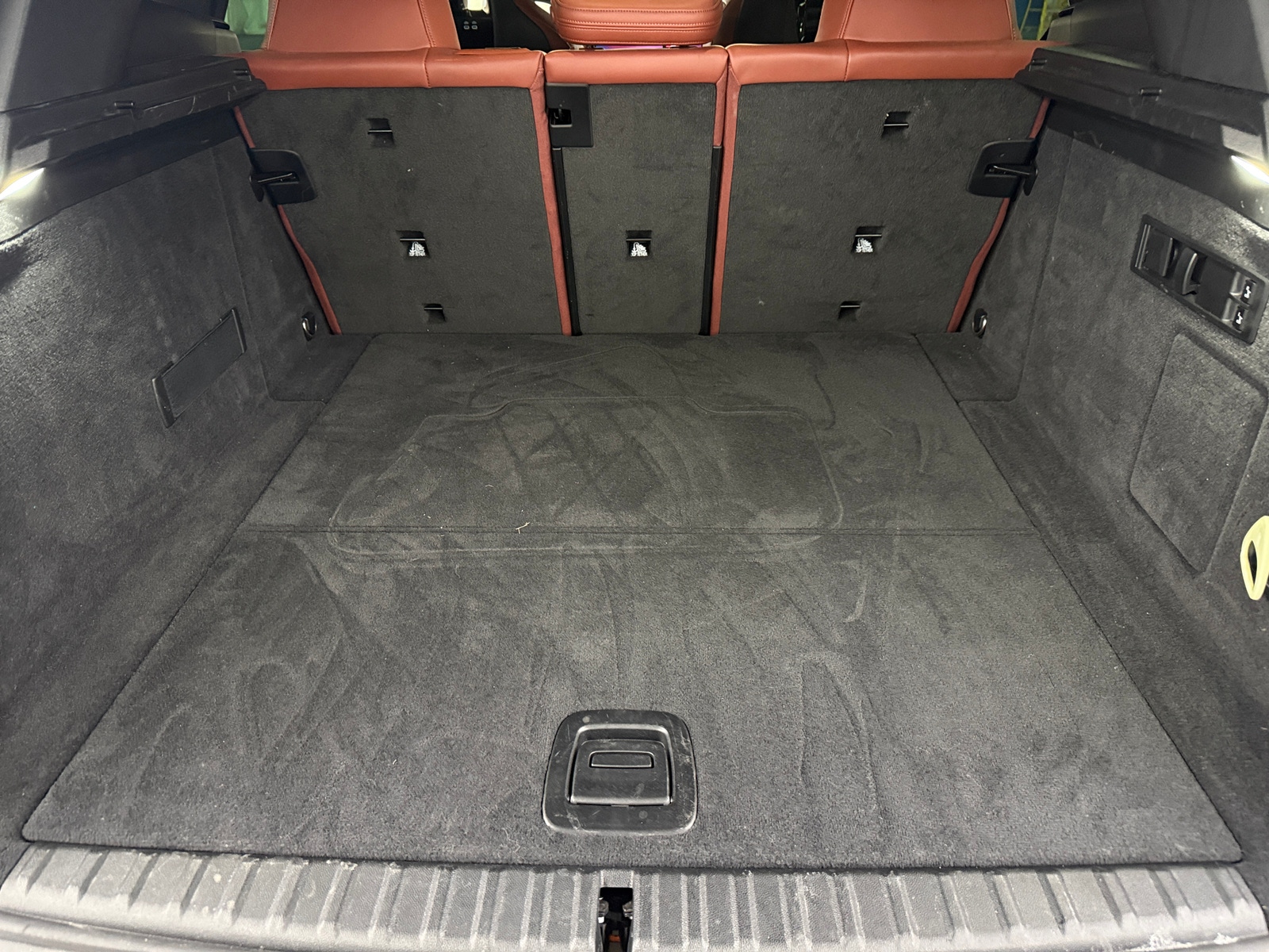 Thumbnail: 2022 BMW iX - 6