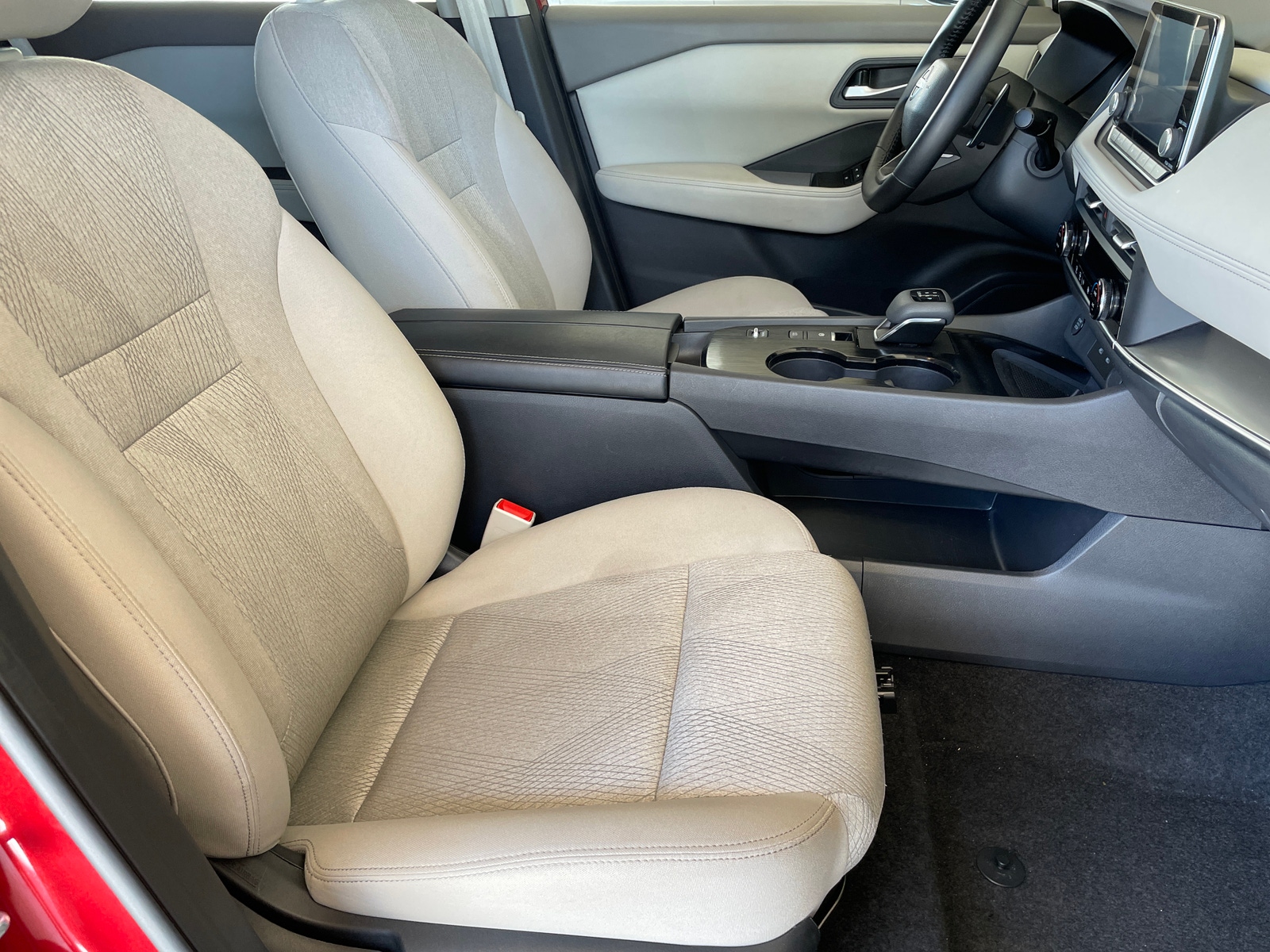 Thumbnail: 2025 Nissan Rogue - 2